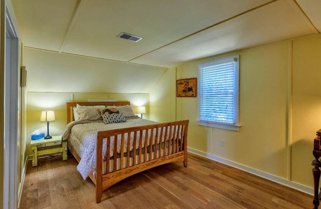 822 Allegan Street Saugatuck MI 49453