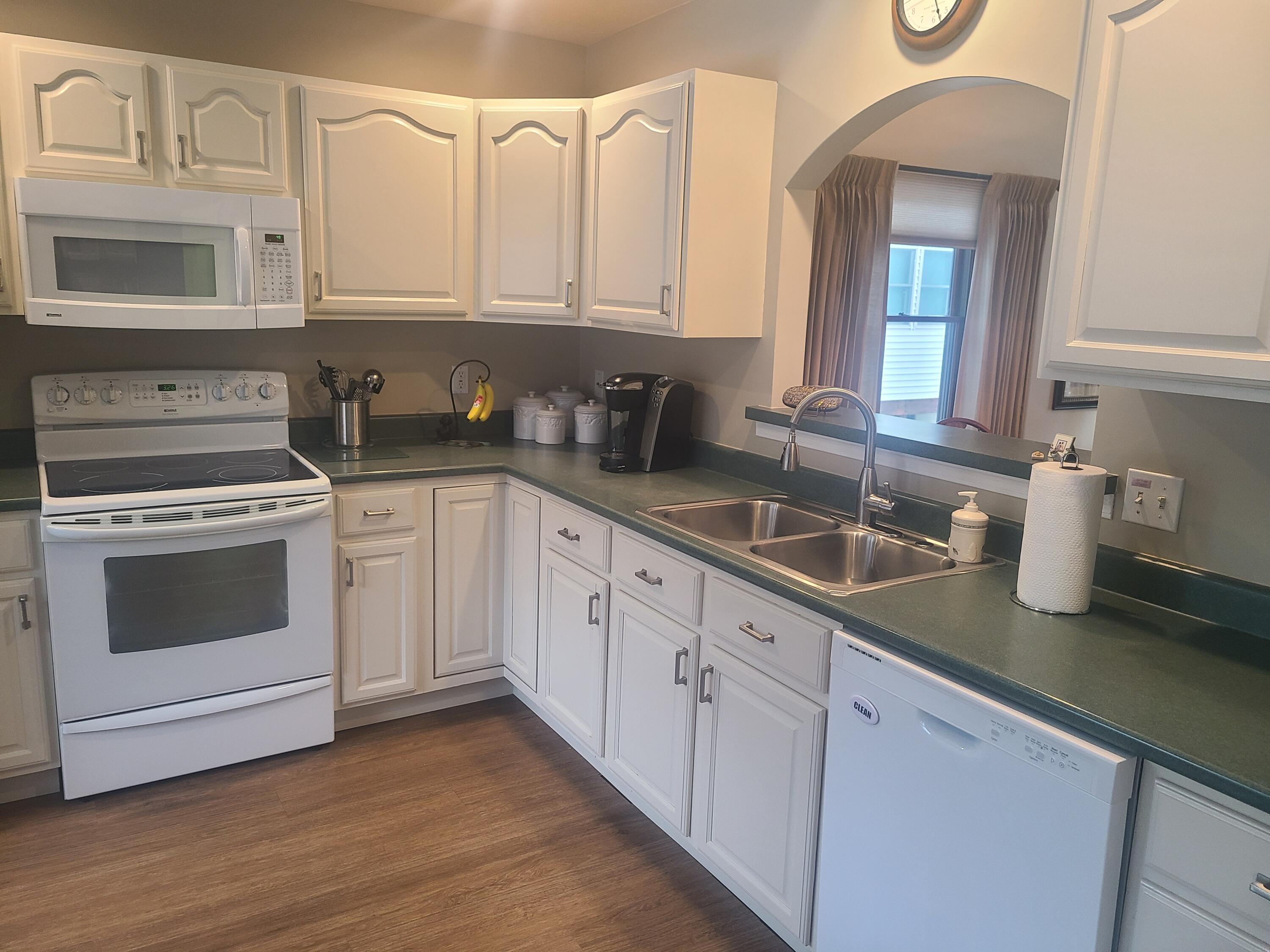 5790 Wood Valley Road Kalamazoo MI 49009
