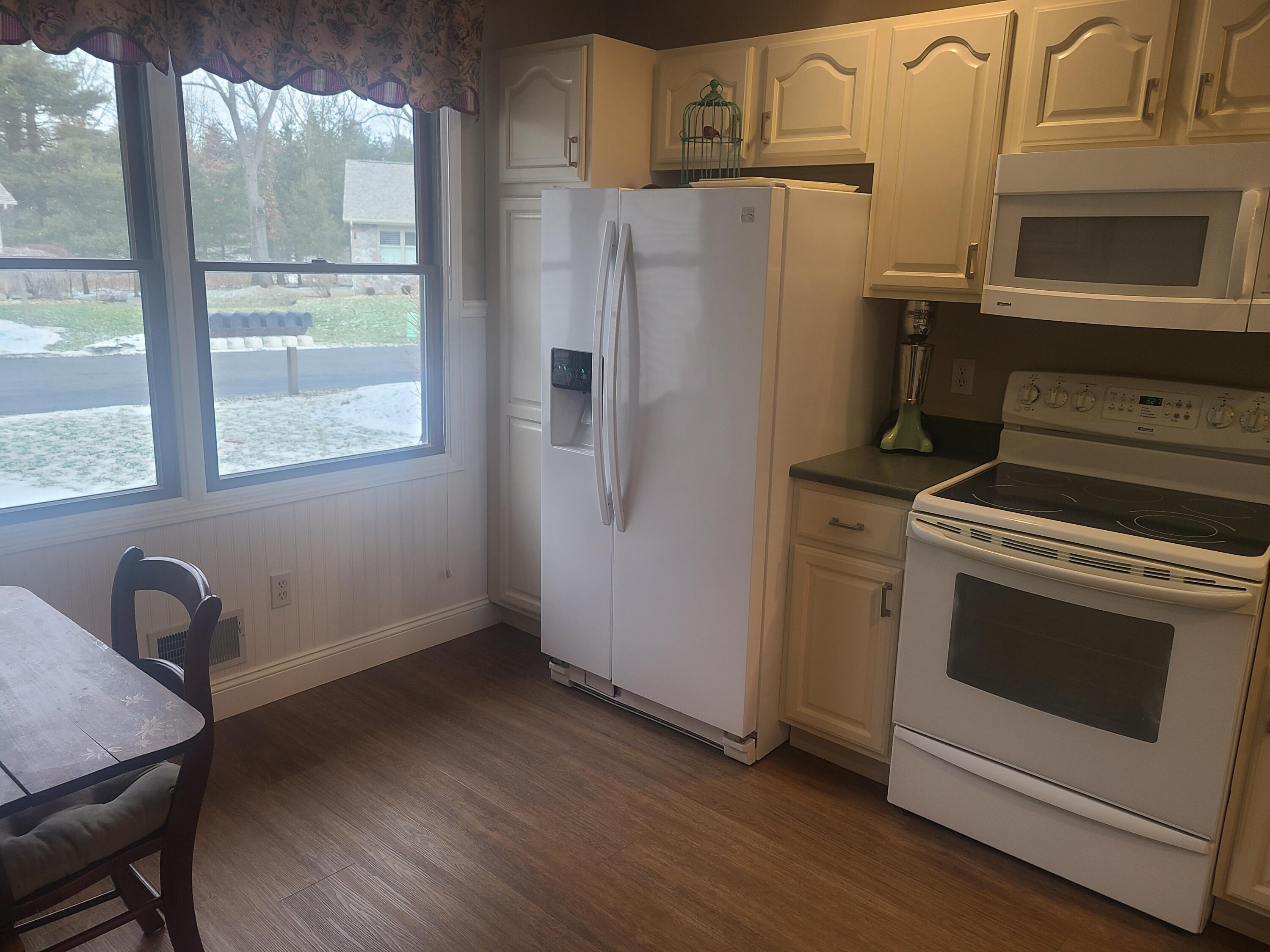 5790 Wood Valley Road Kalamazoo MI 49009