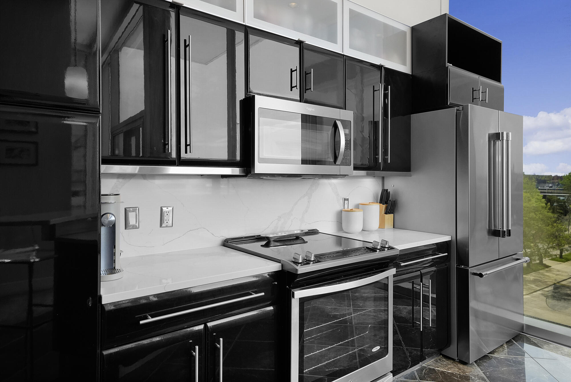 335 NW Bridge NW Grand Rapids MI 49504