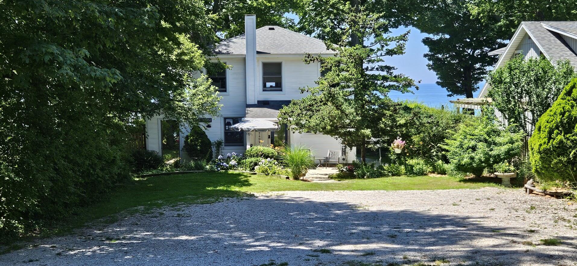 2405 Lakefront Drive Holland MI 49424