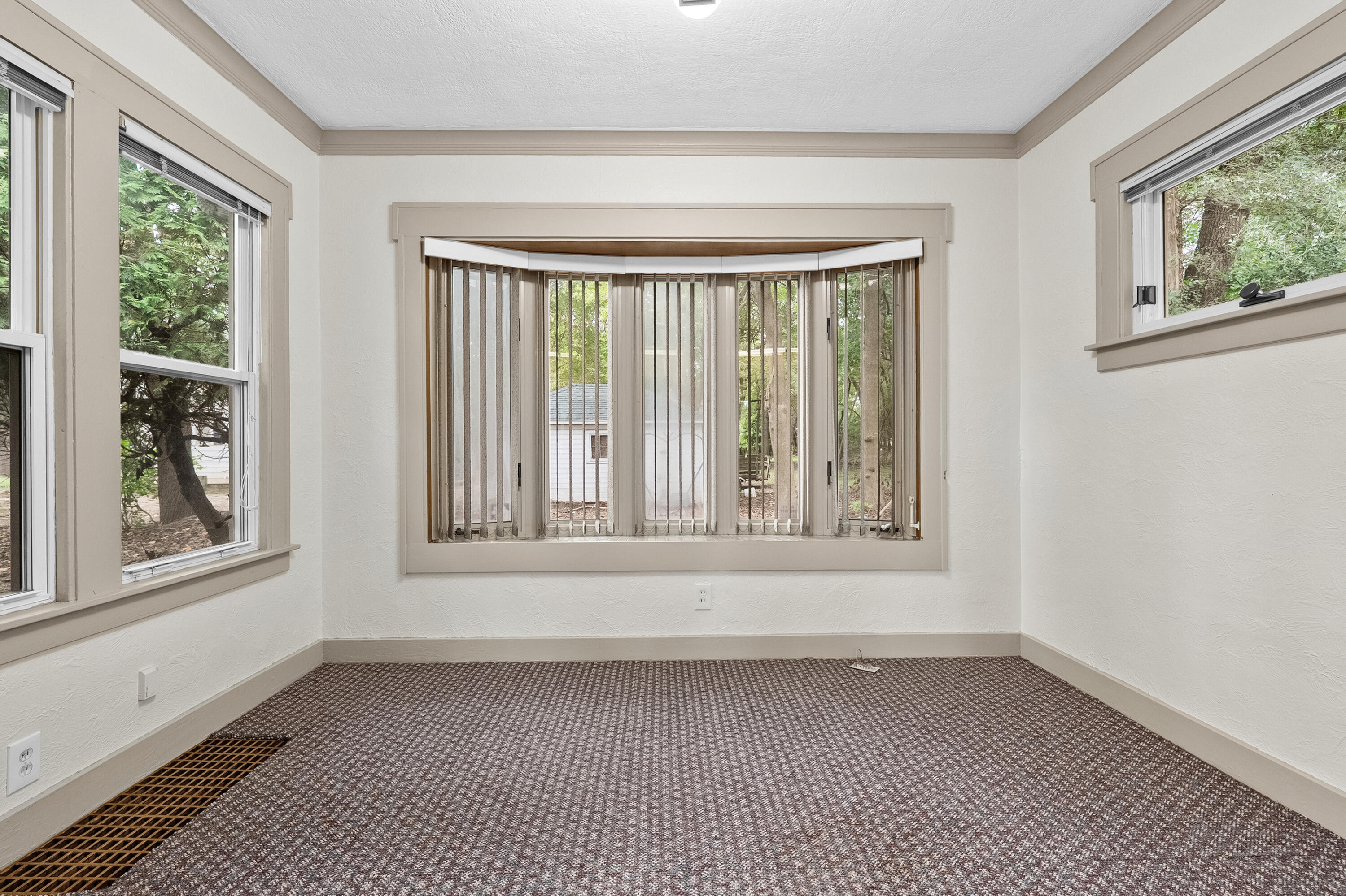 3743 Gull Road Kalamazoo MI 49048