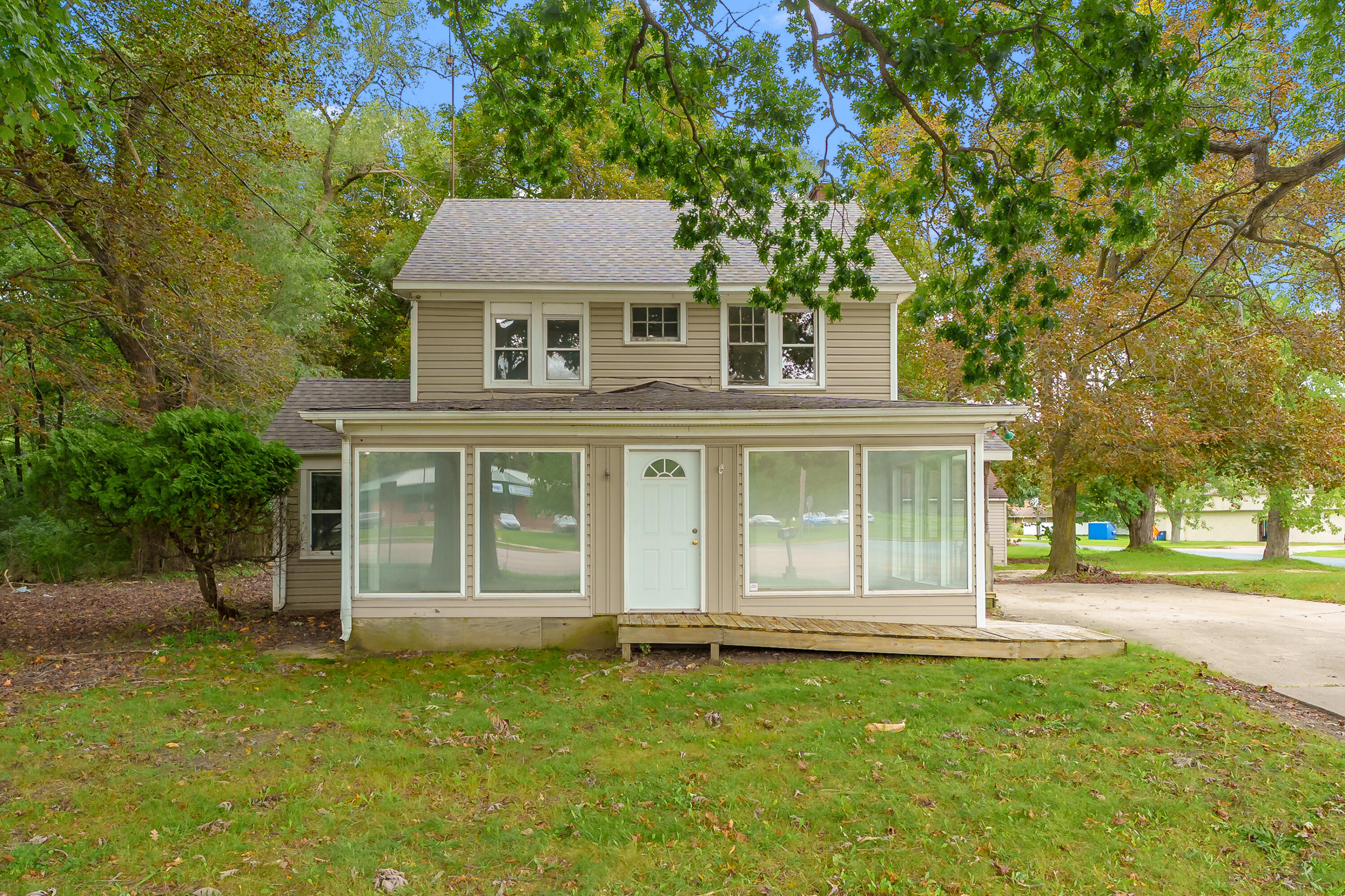 3743 Gull Road Kalamazoo MI 49048