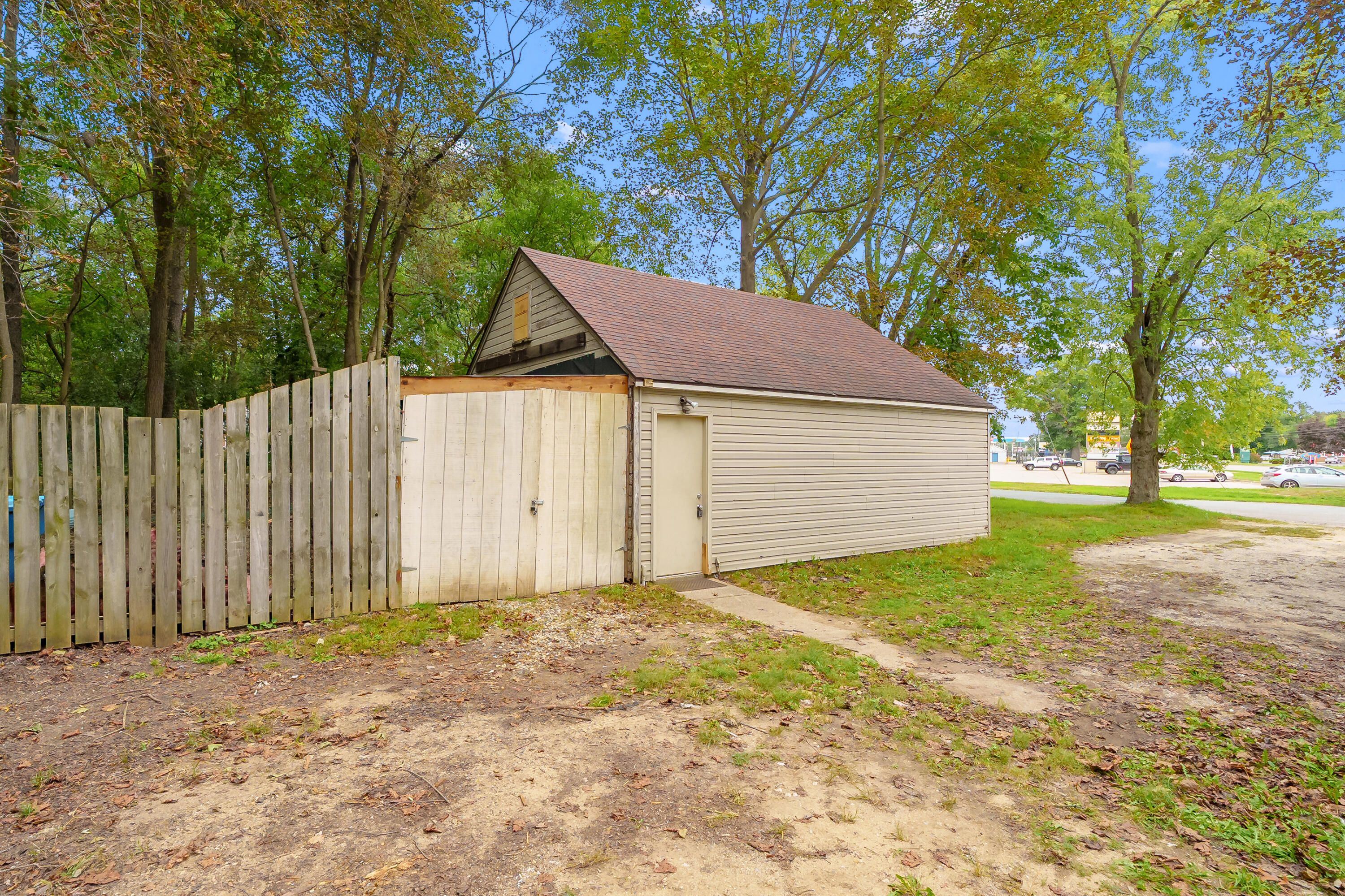 3743 Gull Road Kalamazoo MI 49048