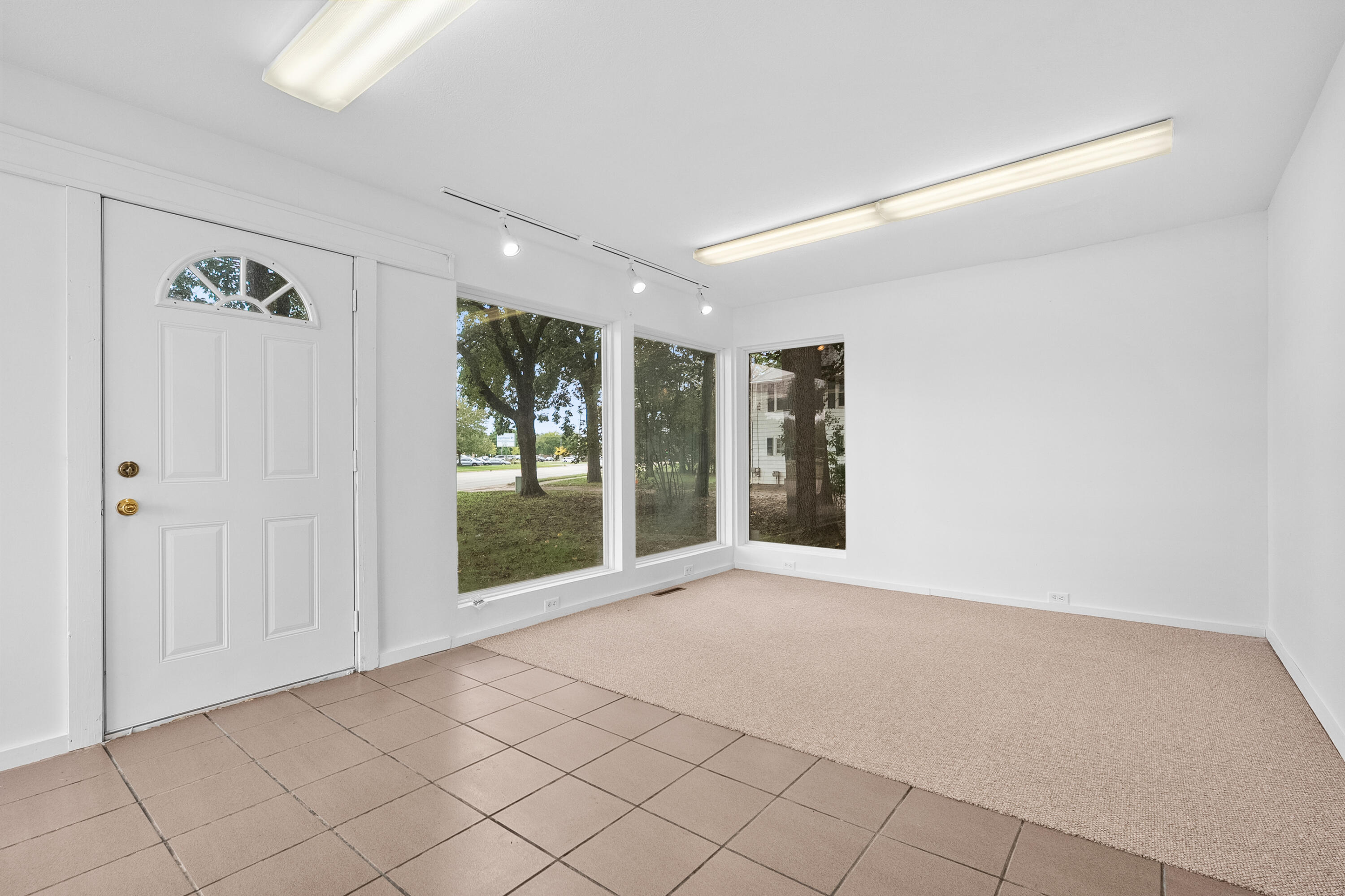 3743 Gull Road Kalamazoo MI 49048