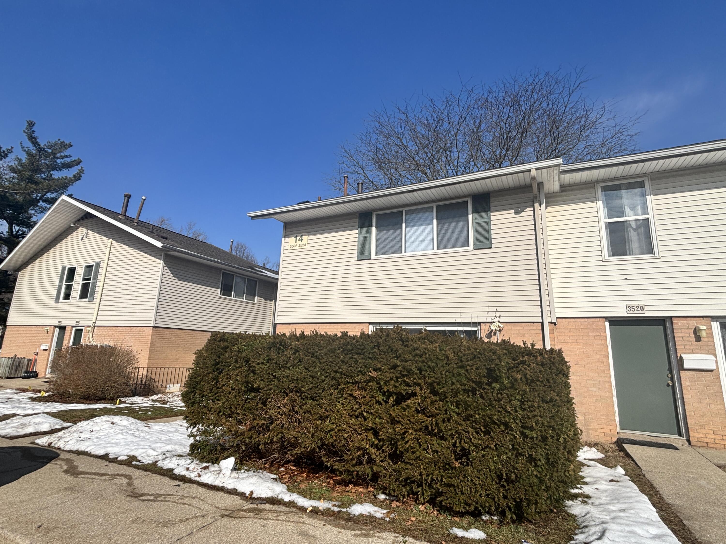 3522 Kenbrooke Court Kalamazoo MI 49006
