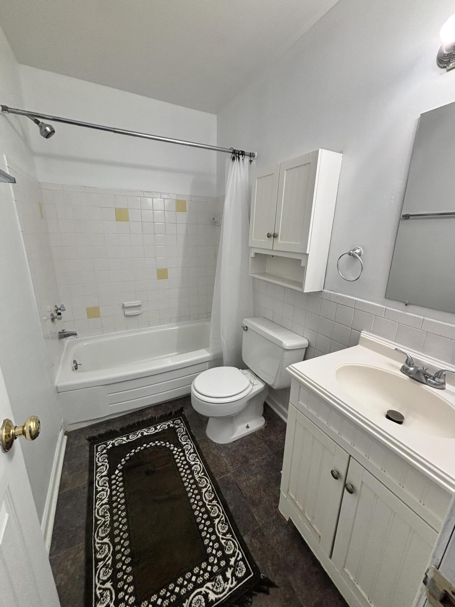3522 Kenbrooke Court Kalamazoo MI 49006