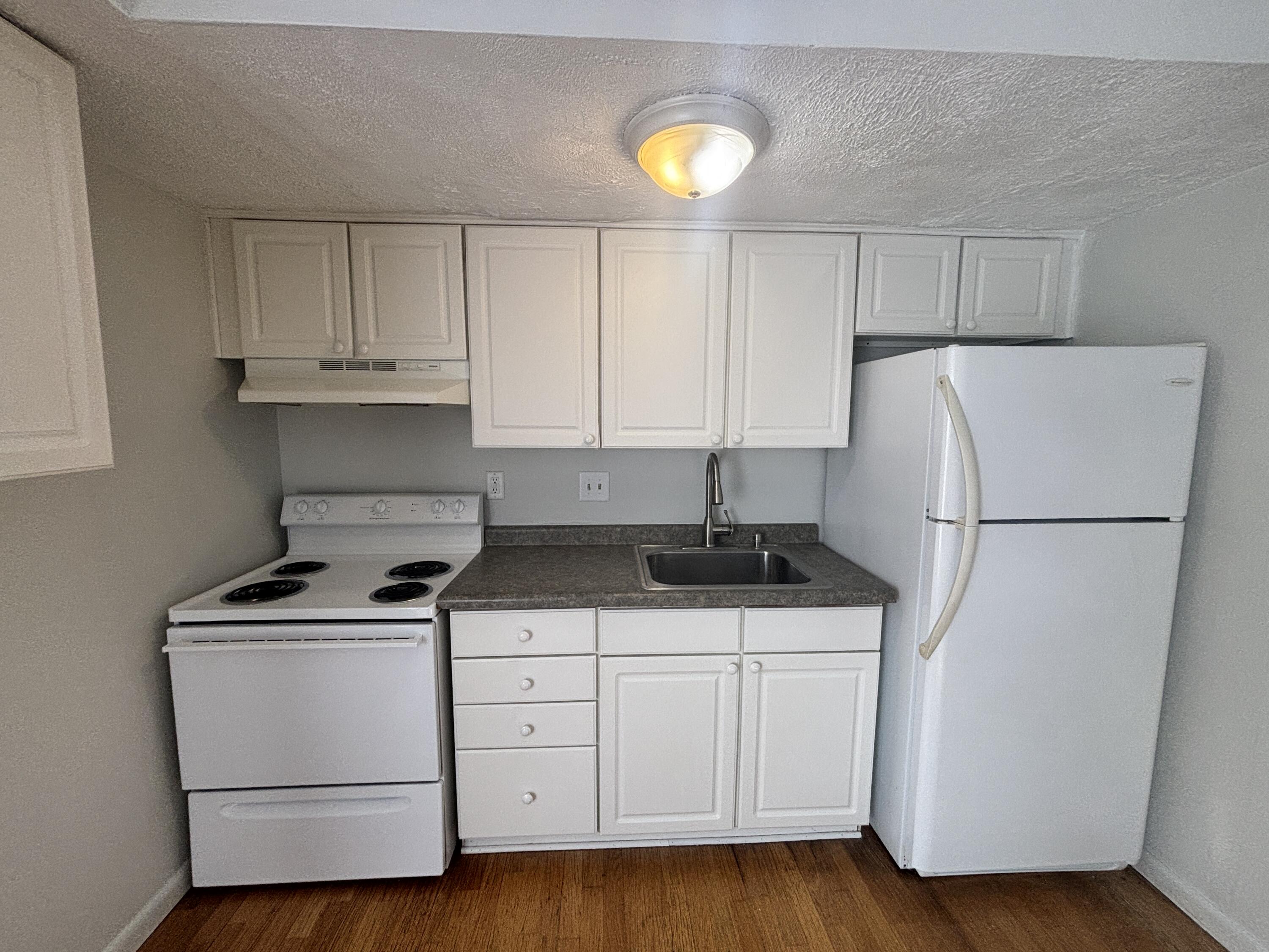 3522 Kenbrooke Court Kalamazoo MI 49006