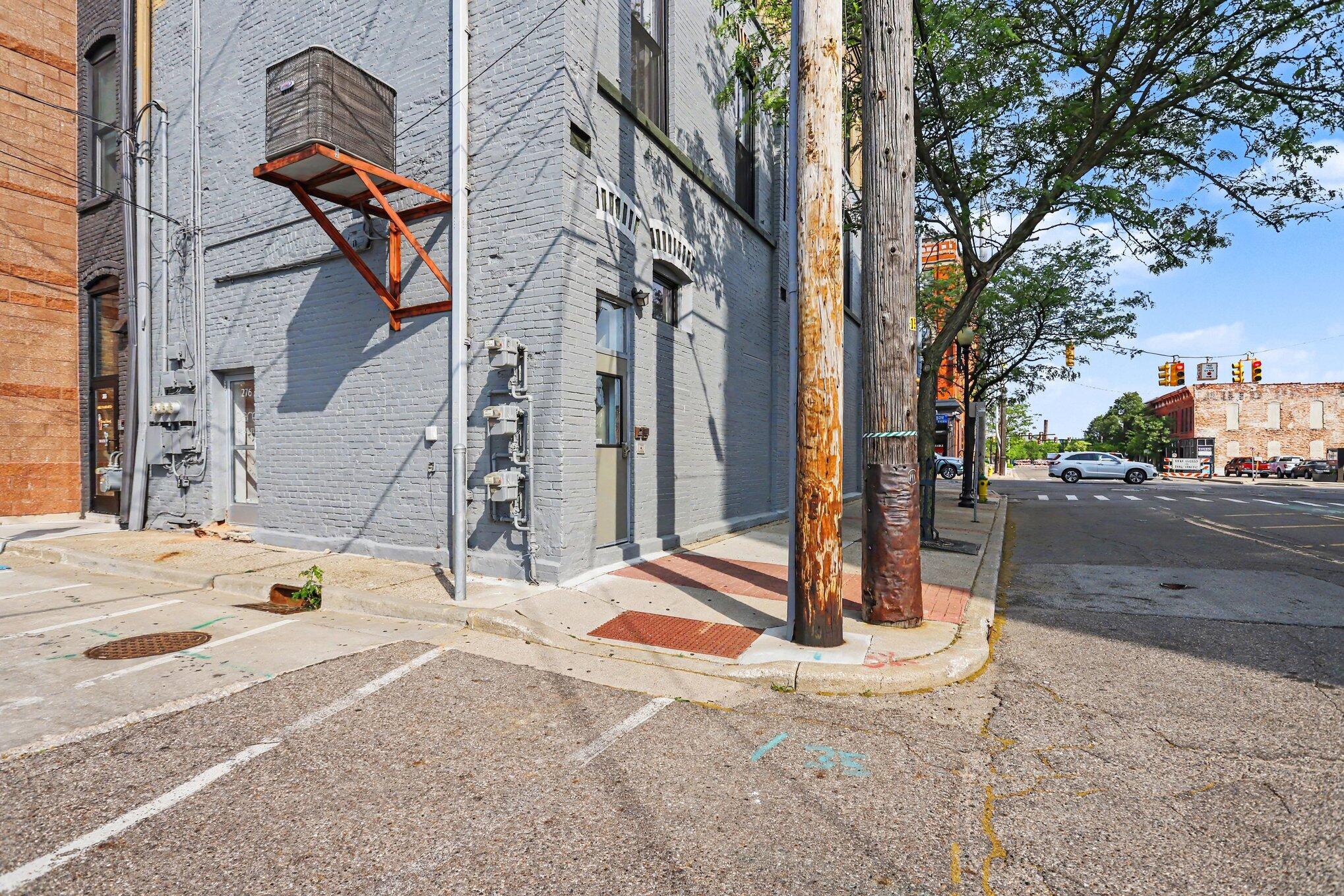 280 E Michigan Avenue Kalamazoo MI 49007
