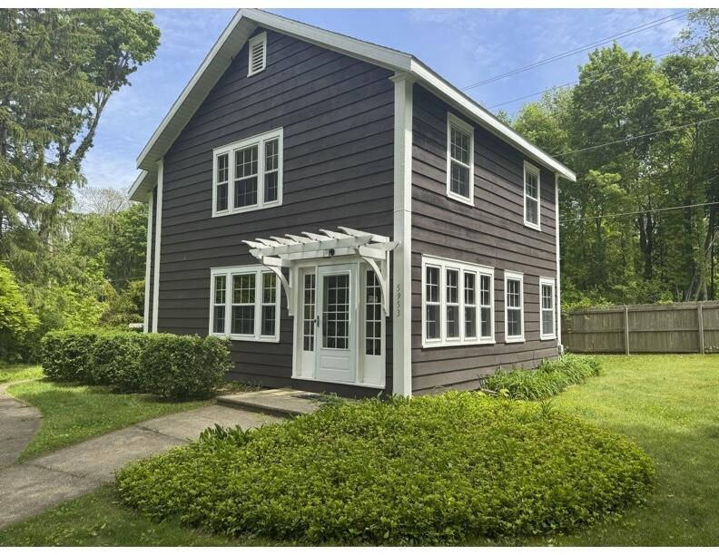5953 Beechwood Drive Coloma MI 49038