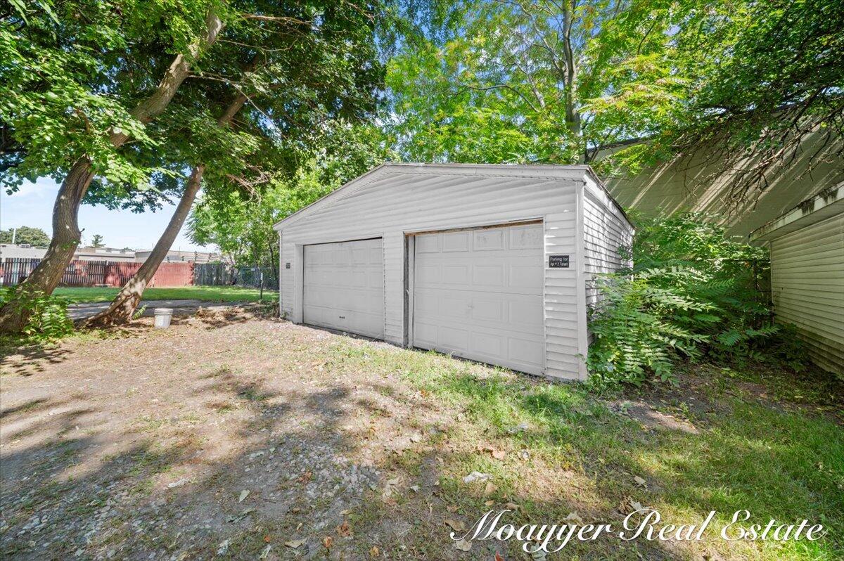 1108 Muskegon Avenue NW Grand Rapids MI 49504