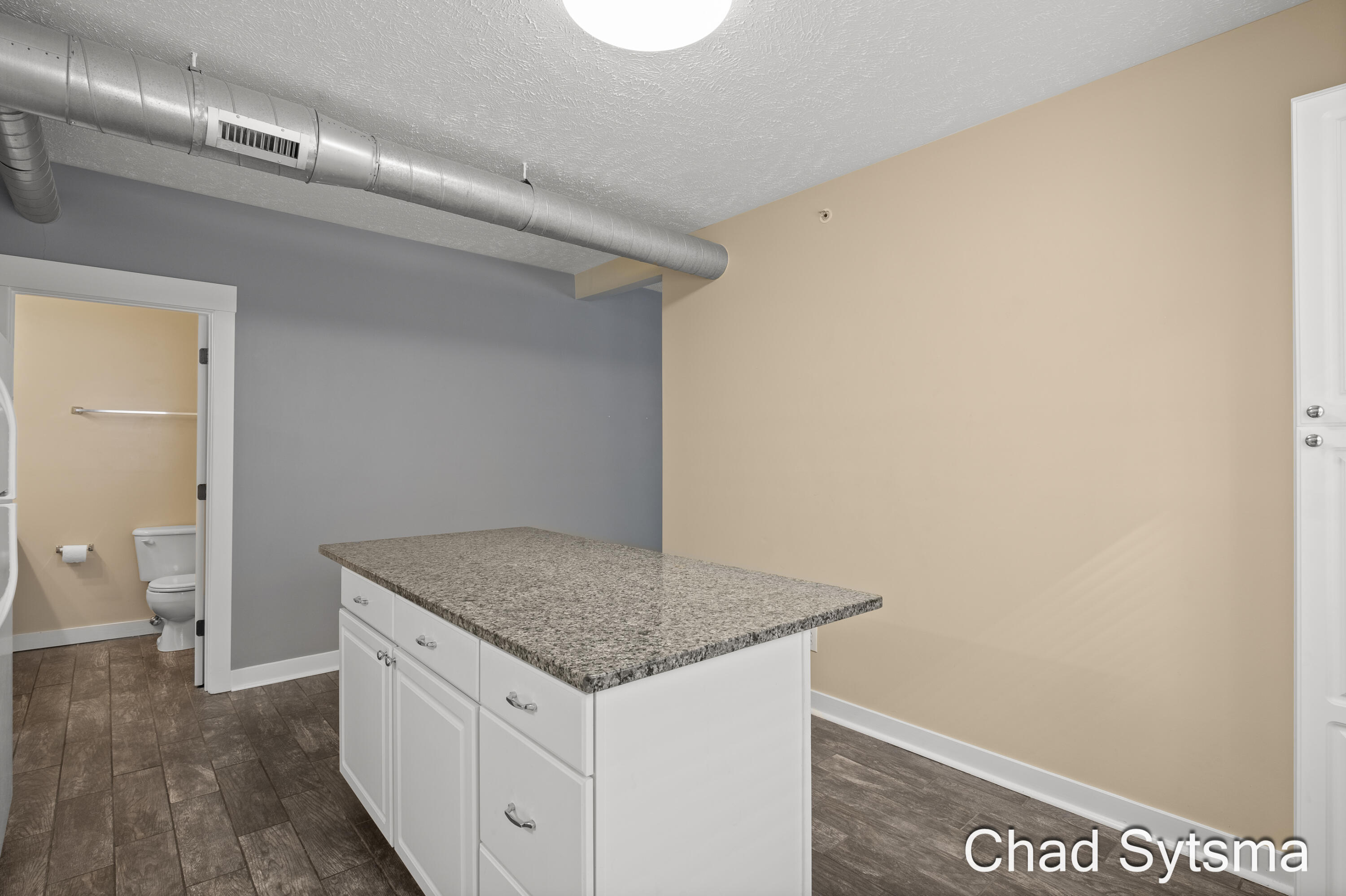 930 Wealthy Street SE Grand Rapids MI 49506