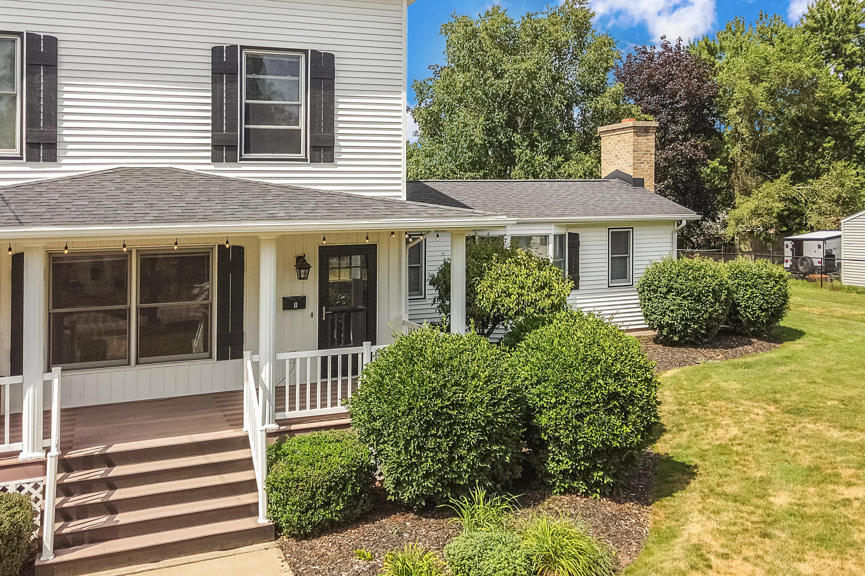 1757 4th Street NW Grand Rapids MI 49504