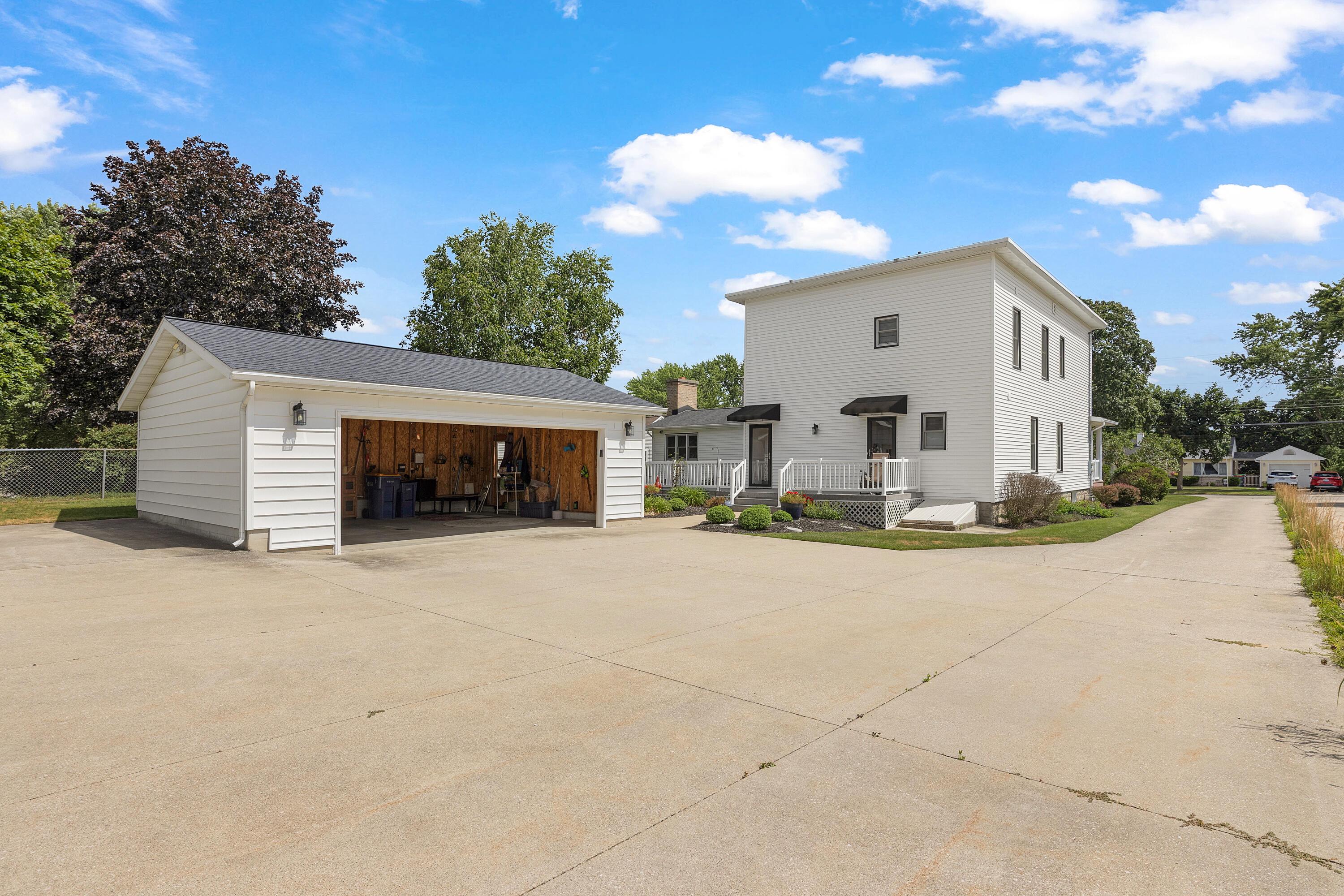 1757 4th Street NW Grand Rapids MI 49504