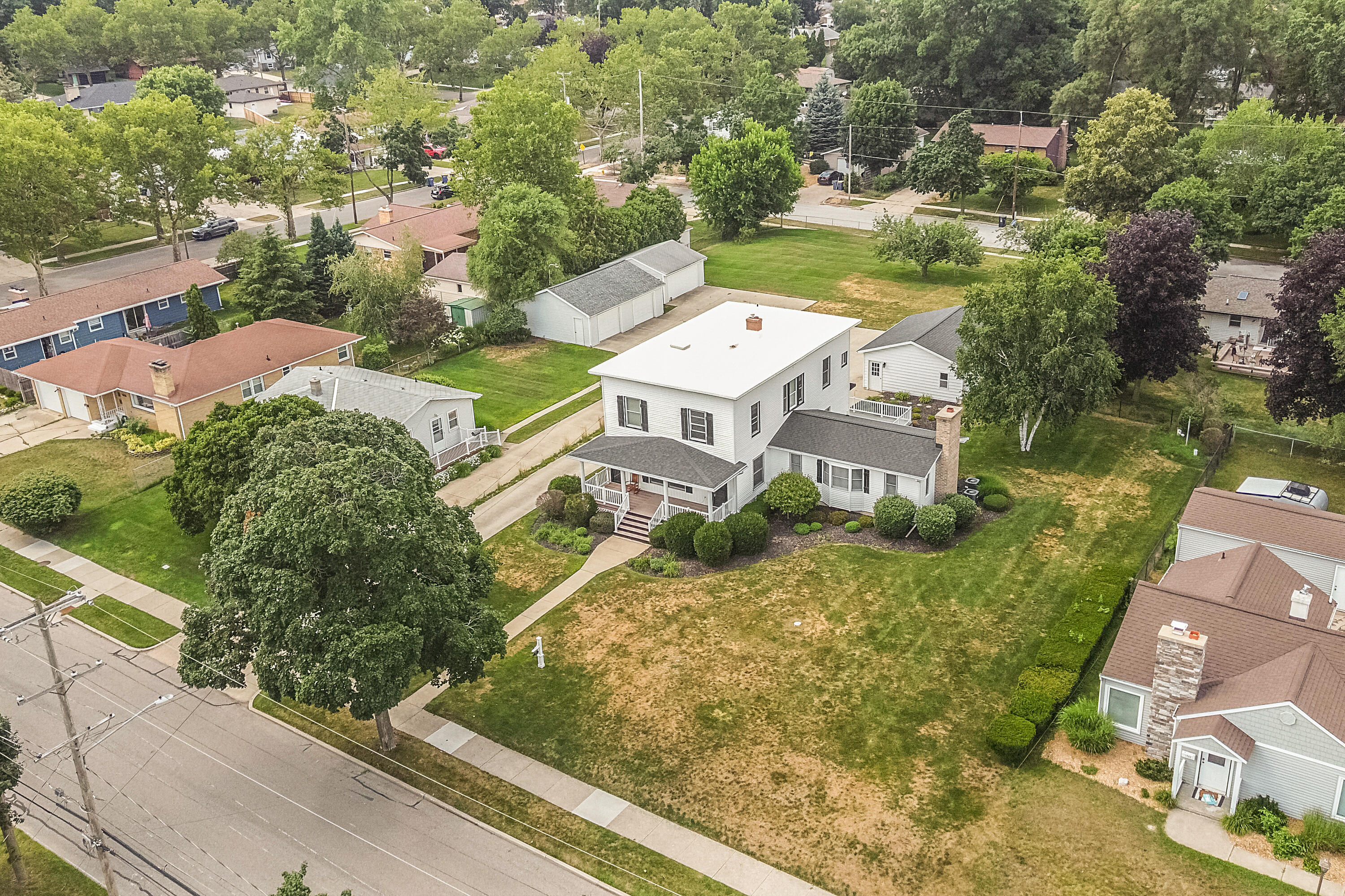1757 4th Street NW Grand Rapids MI 49504
