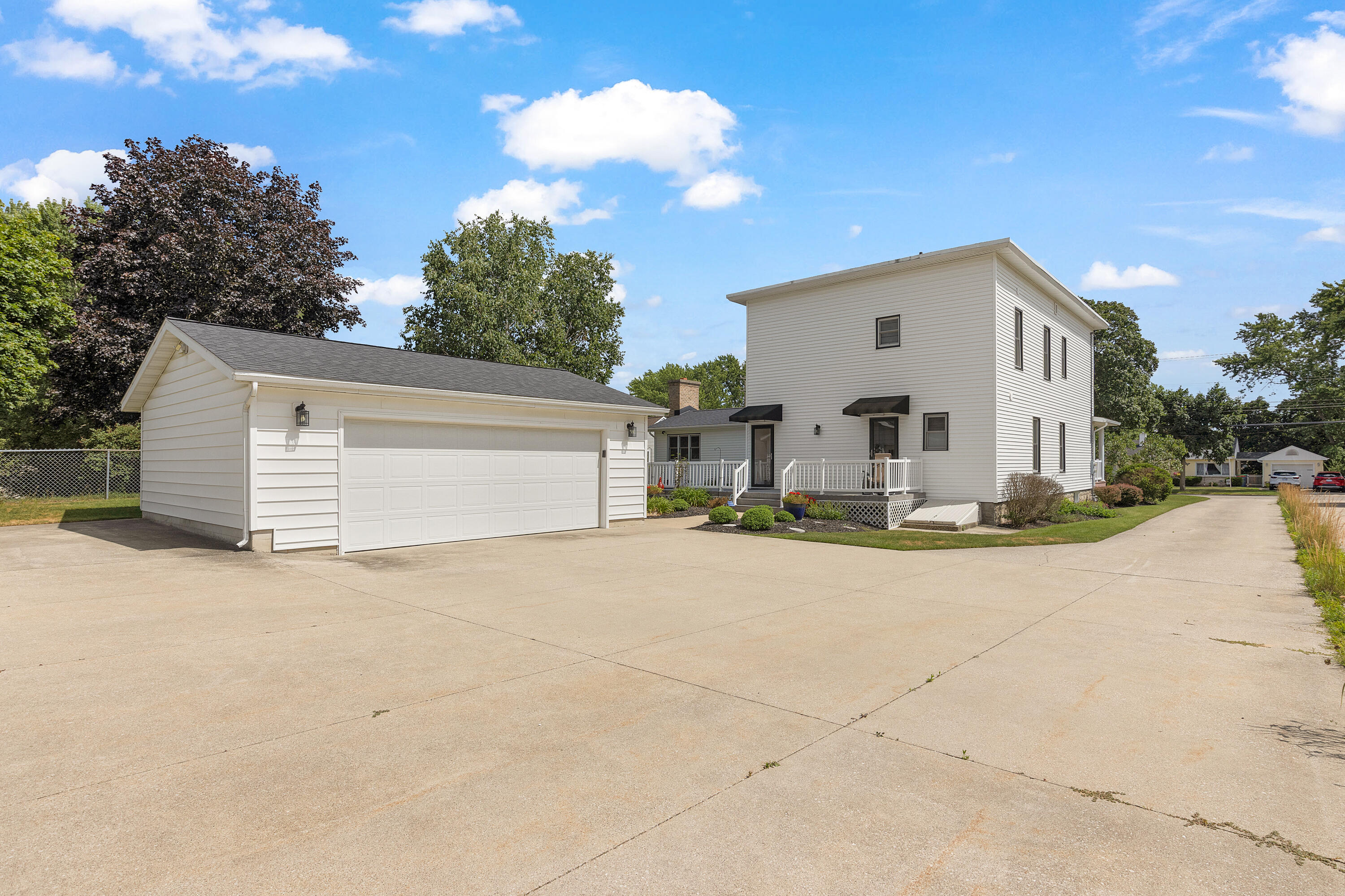 1757 4th Street NW Grand Rapids MI 49504