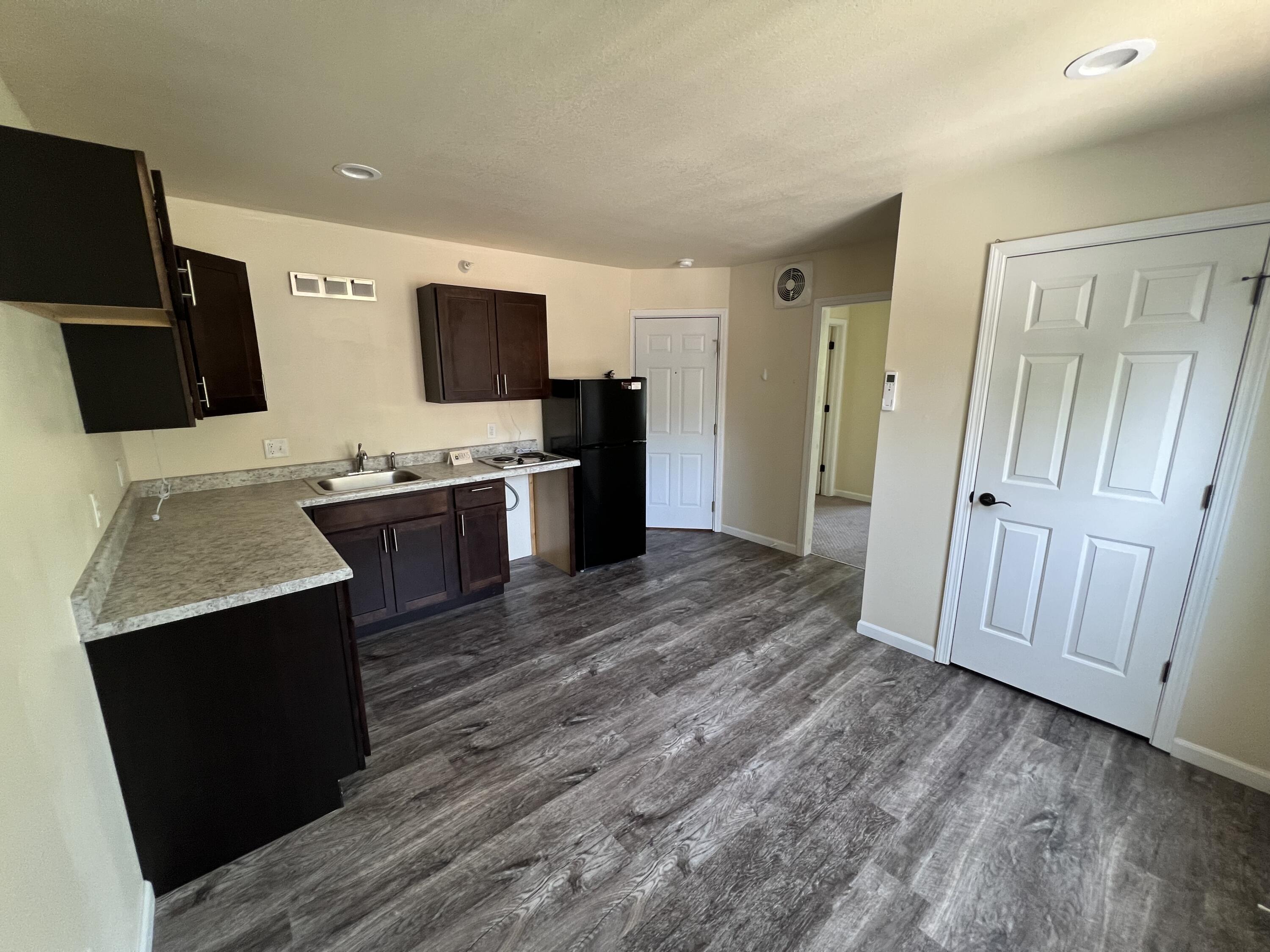 525 Sprague Avenue Kalamazoo MI 49006