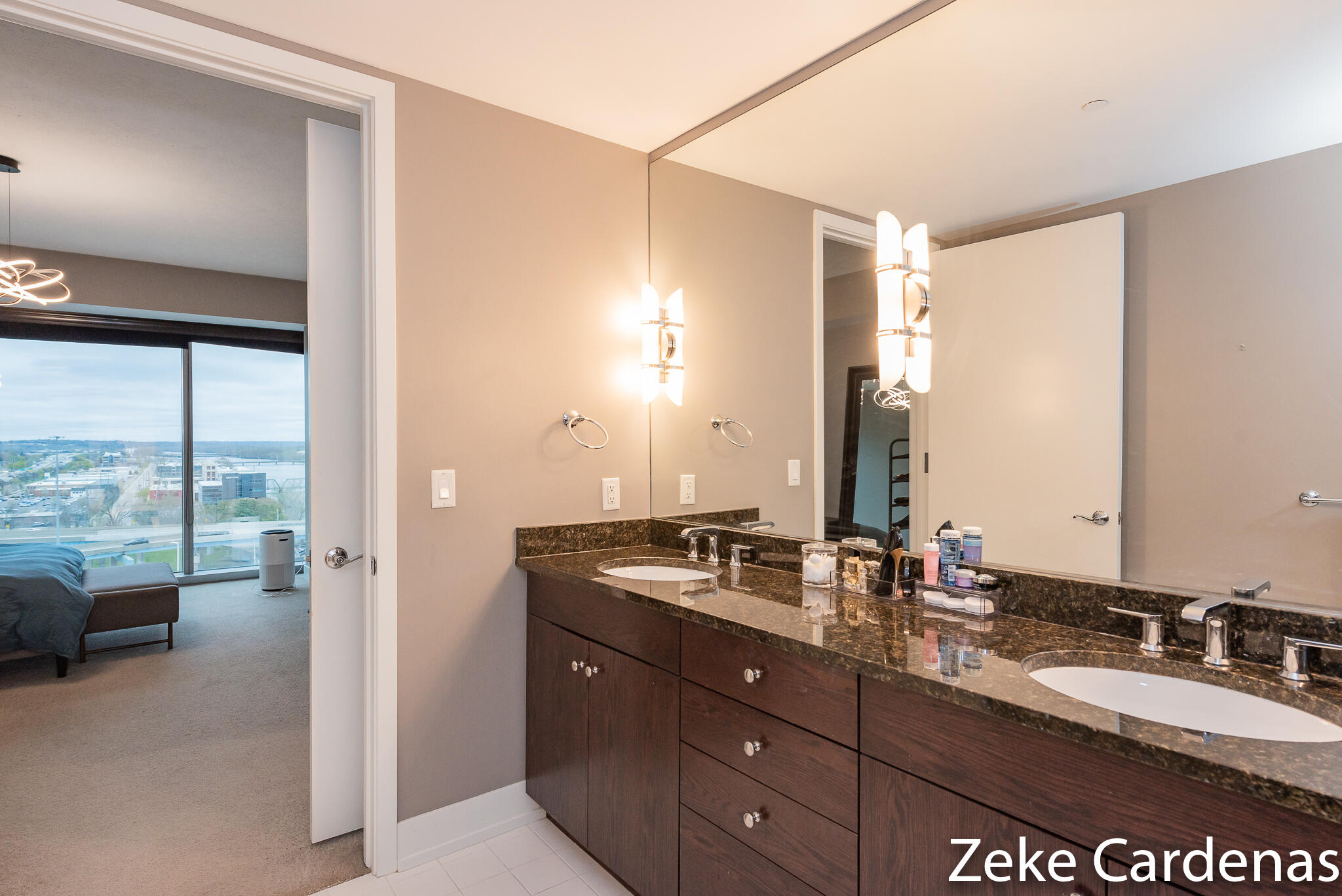 335 Bridge Street NW Grand Rapids MI 49504
