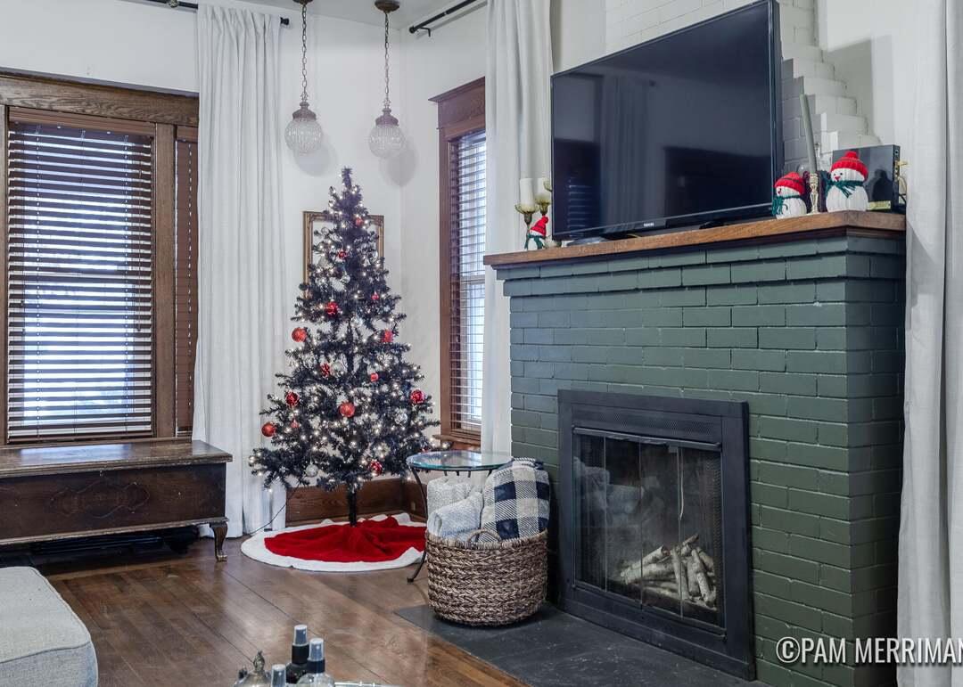 306 Valley Avenue NW Grand Rapids MI 49504