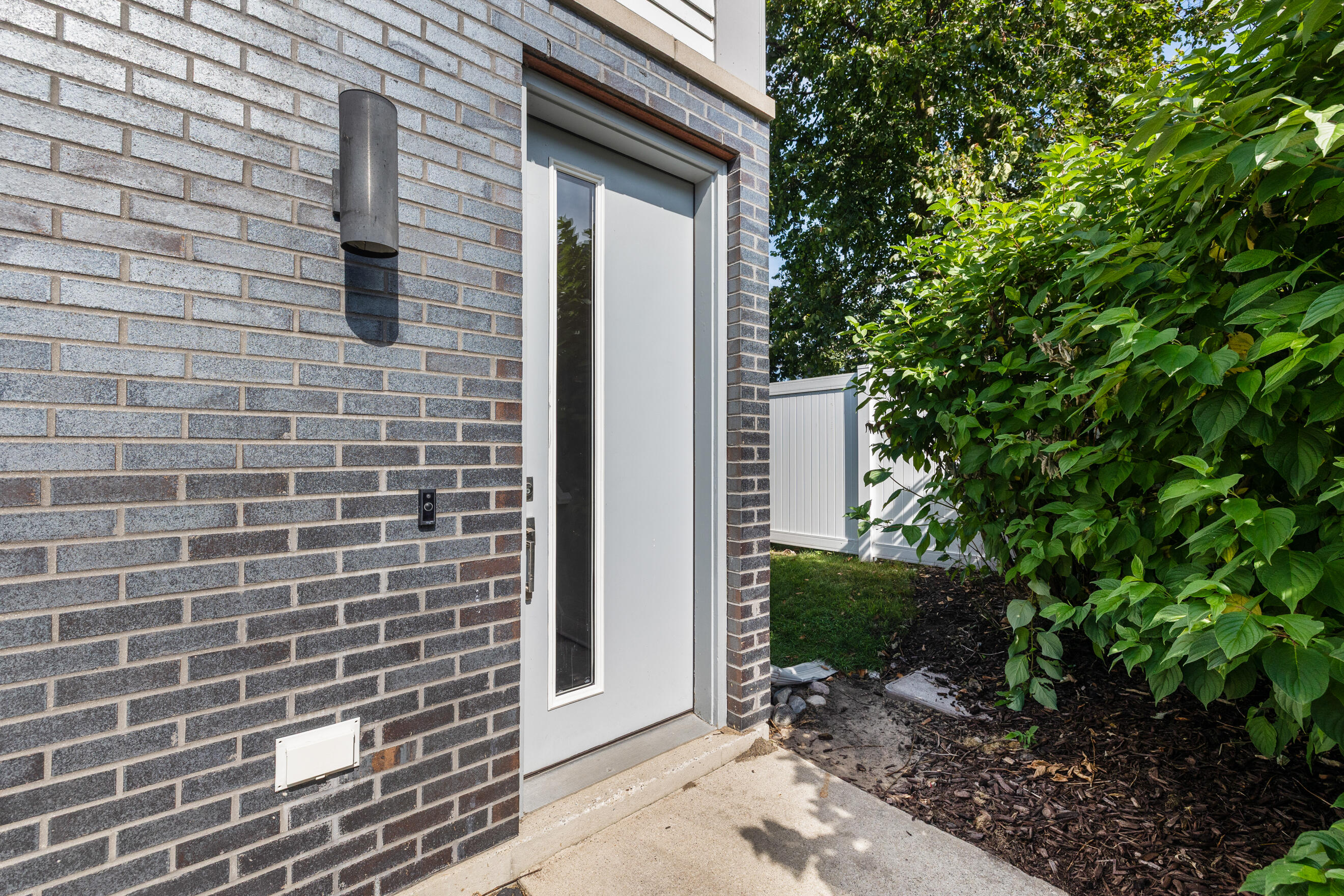 635 Fairview Avenue NE Grand Rapids MI 49503
