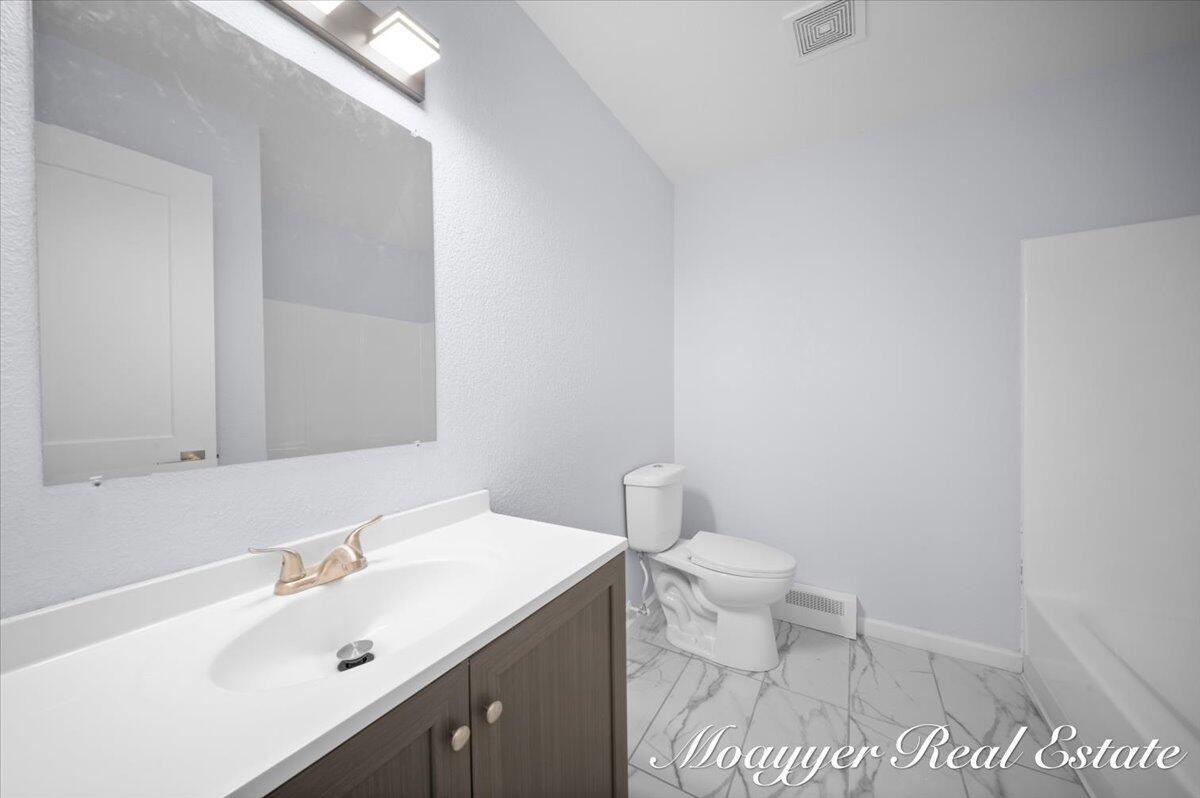 1051 Abbey Court Holland MI 49423