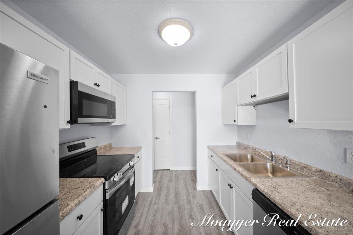 1051 Abbey Court Holland MI 49423