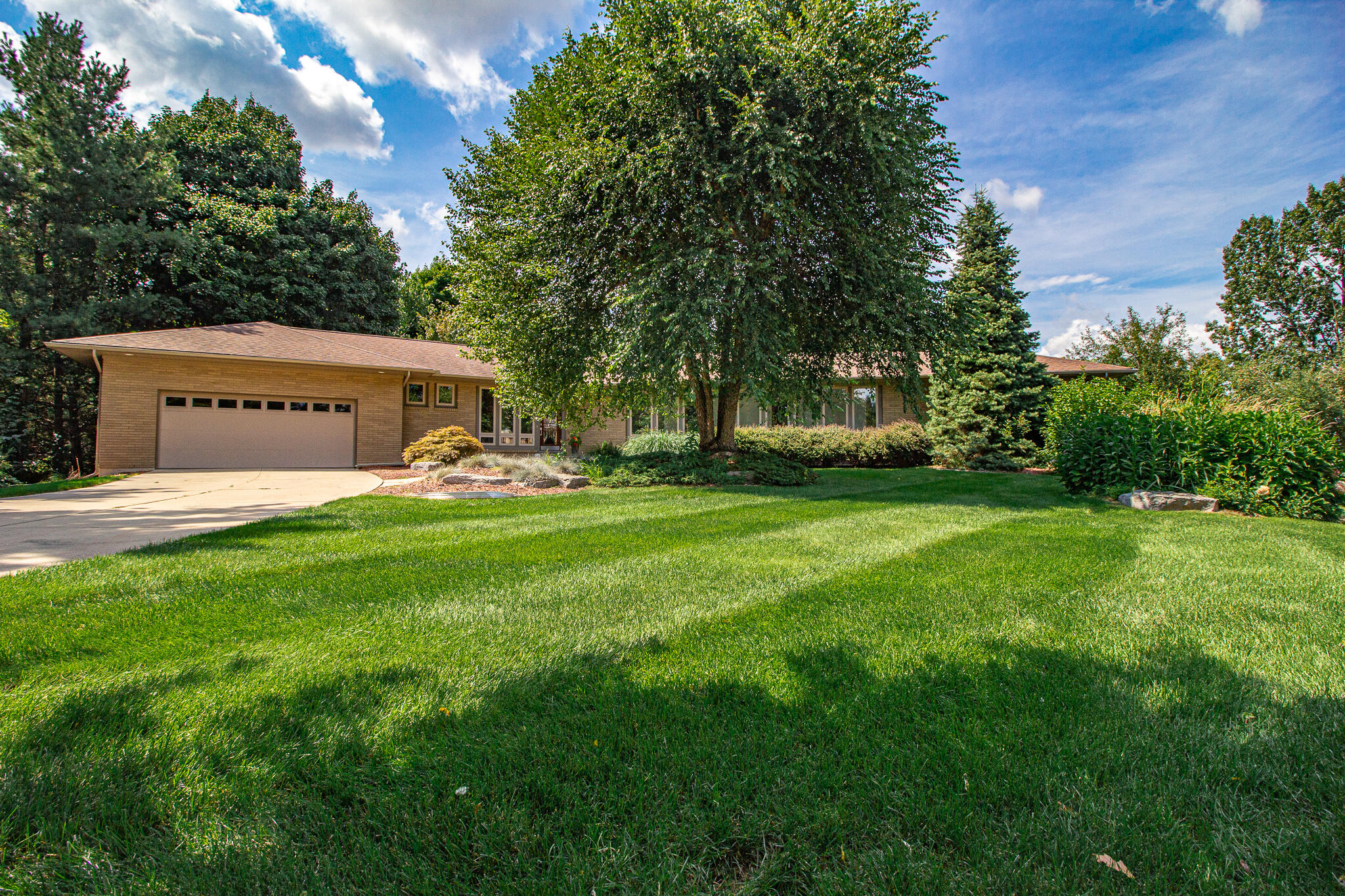 305 Jodie Court NW Grand Rapids MI 49534