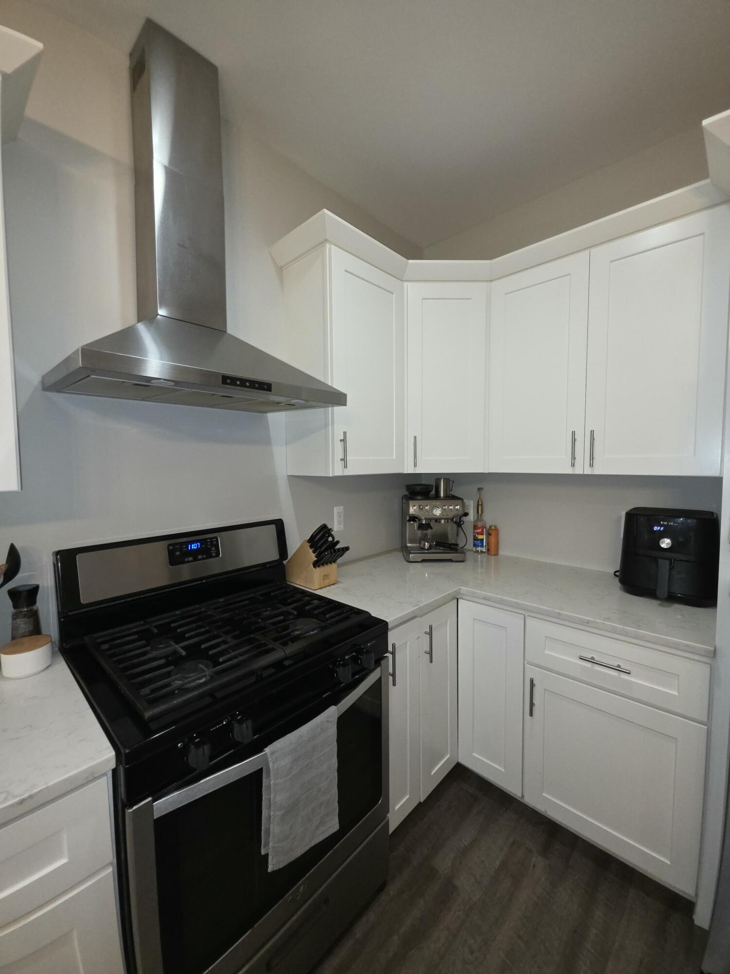 418 W Ellen Street Fenton MI 48430
