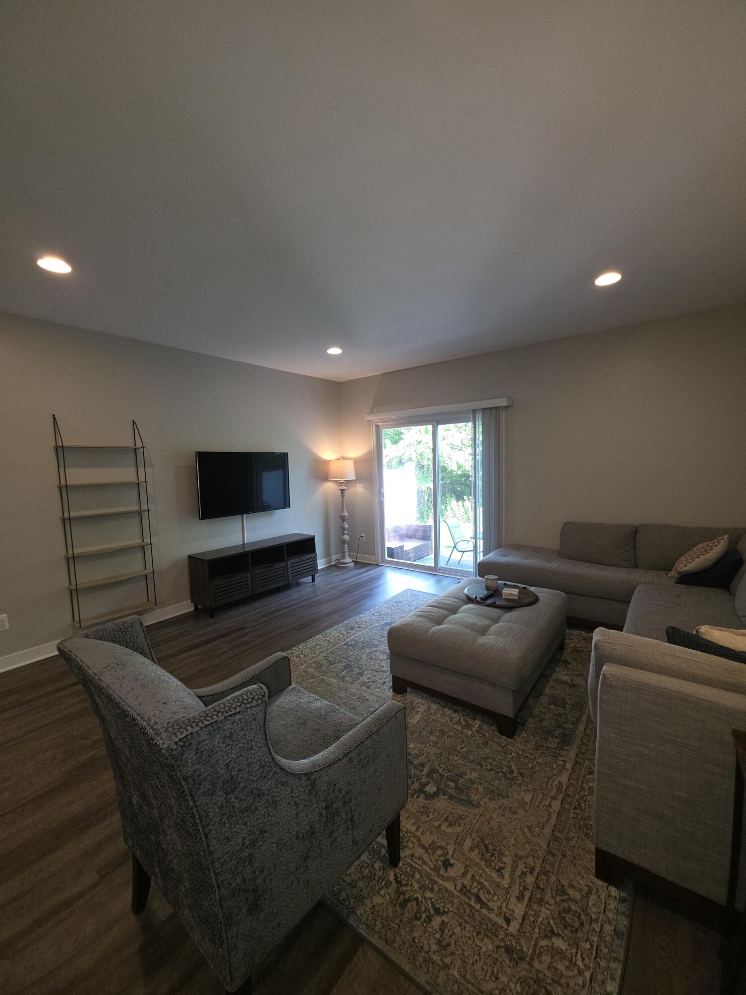 418 W Ellen Street Fenton MI 48430