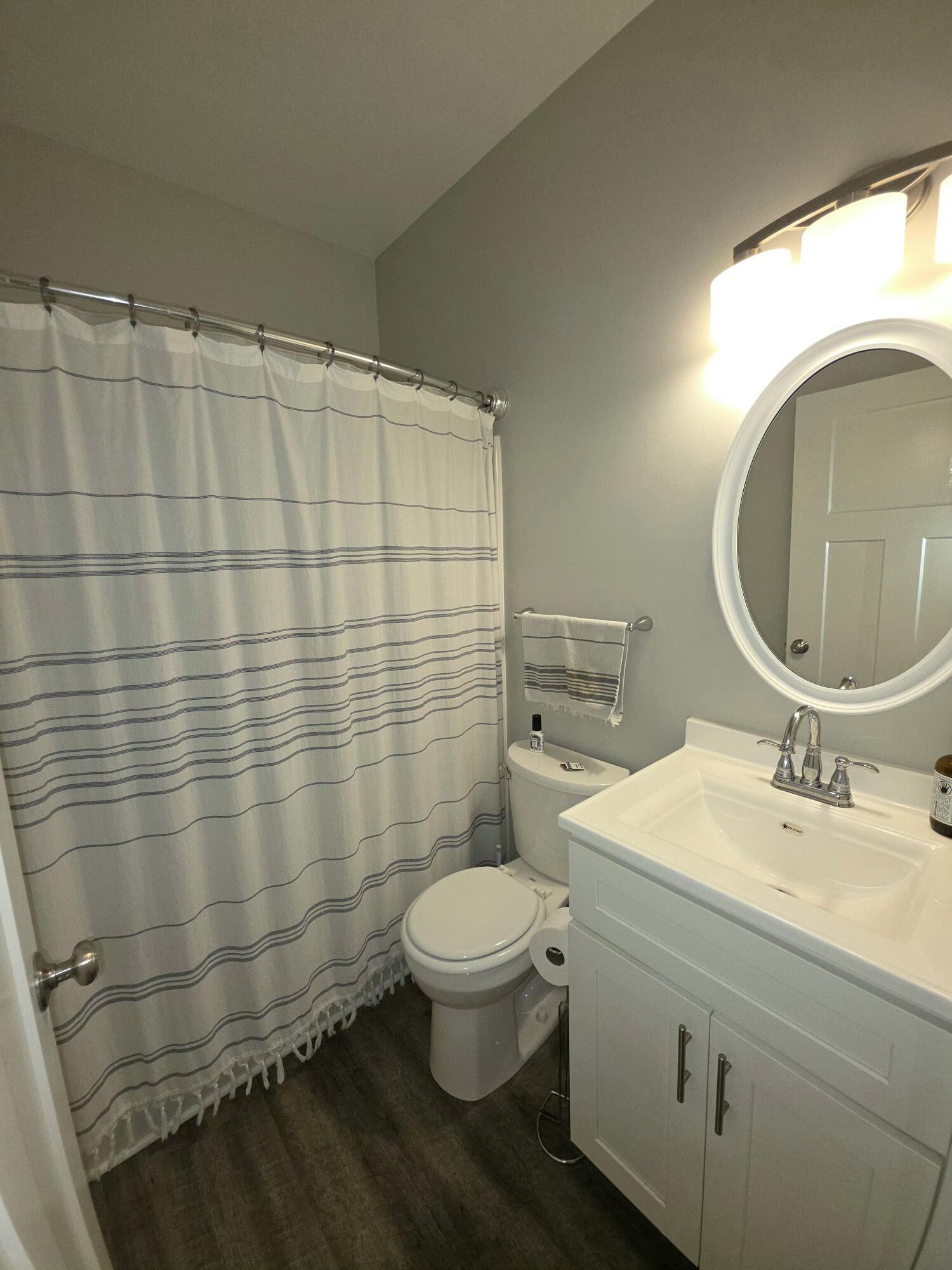 418 W Ellen Street Fenton MI 48430