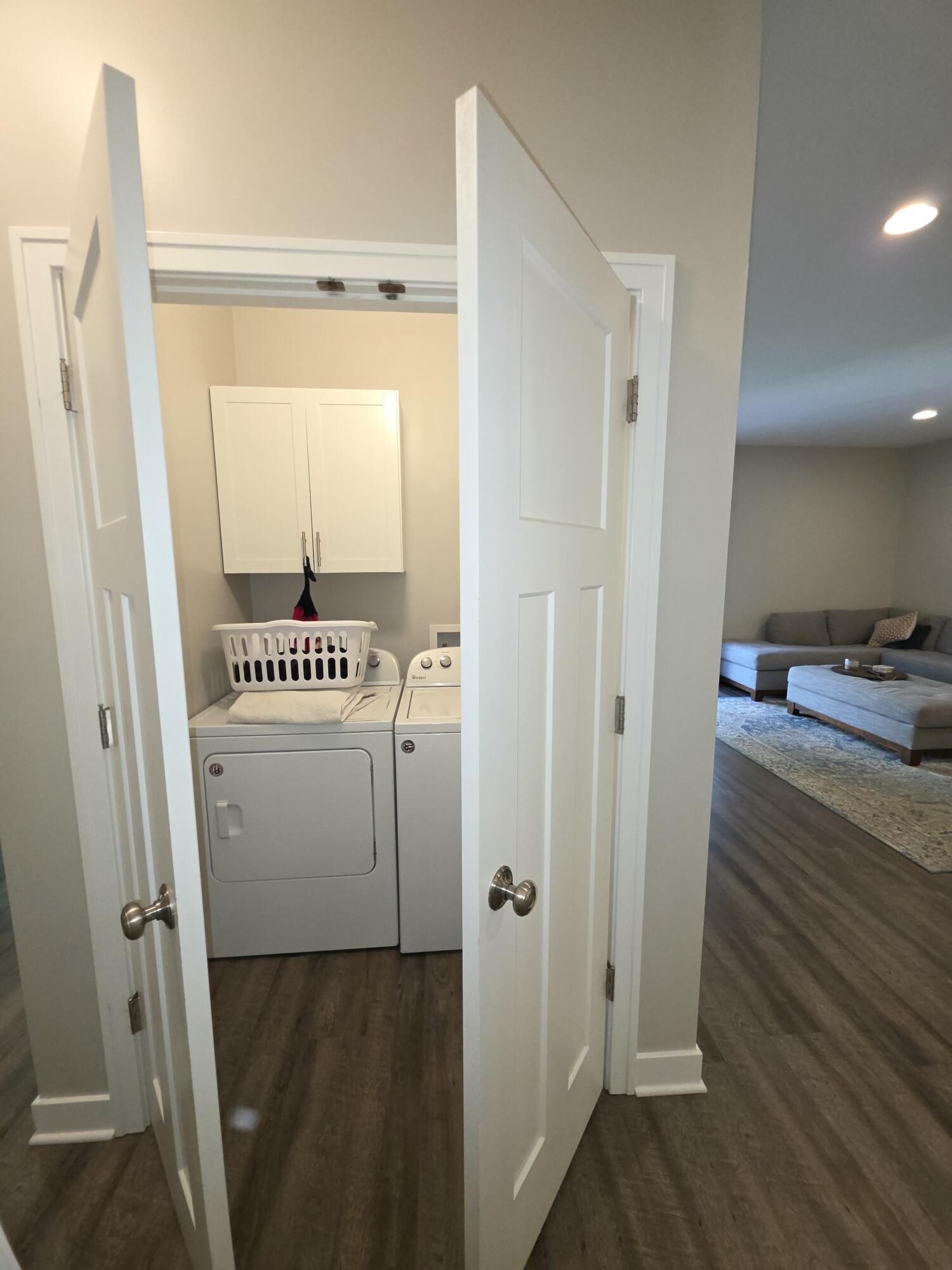 418 W Ellen Street Fenton MI 48430
