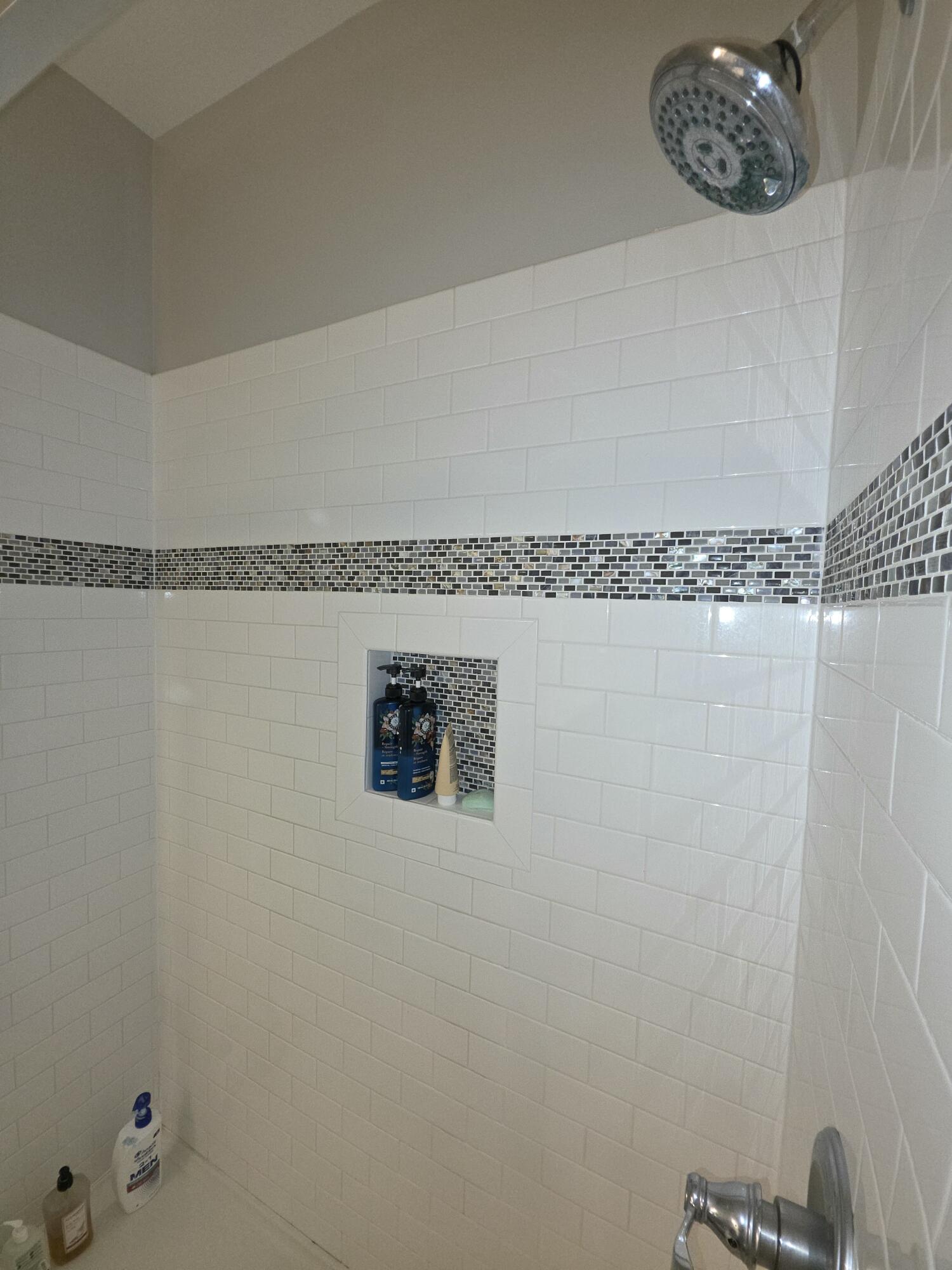 418 W Ellen Street Fenton MI 48430