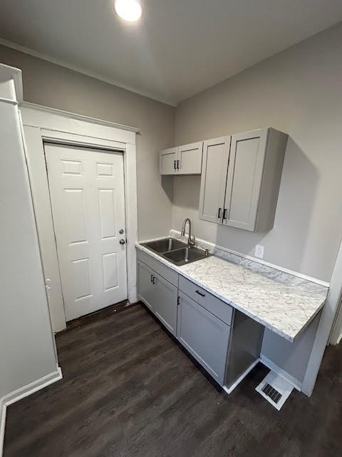 836 SE Sherman Street SE Grand Rapids MI 49506