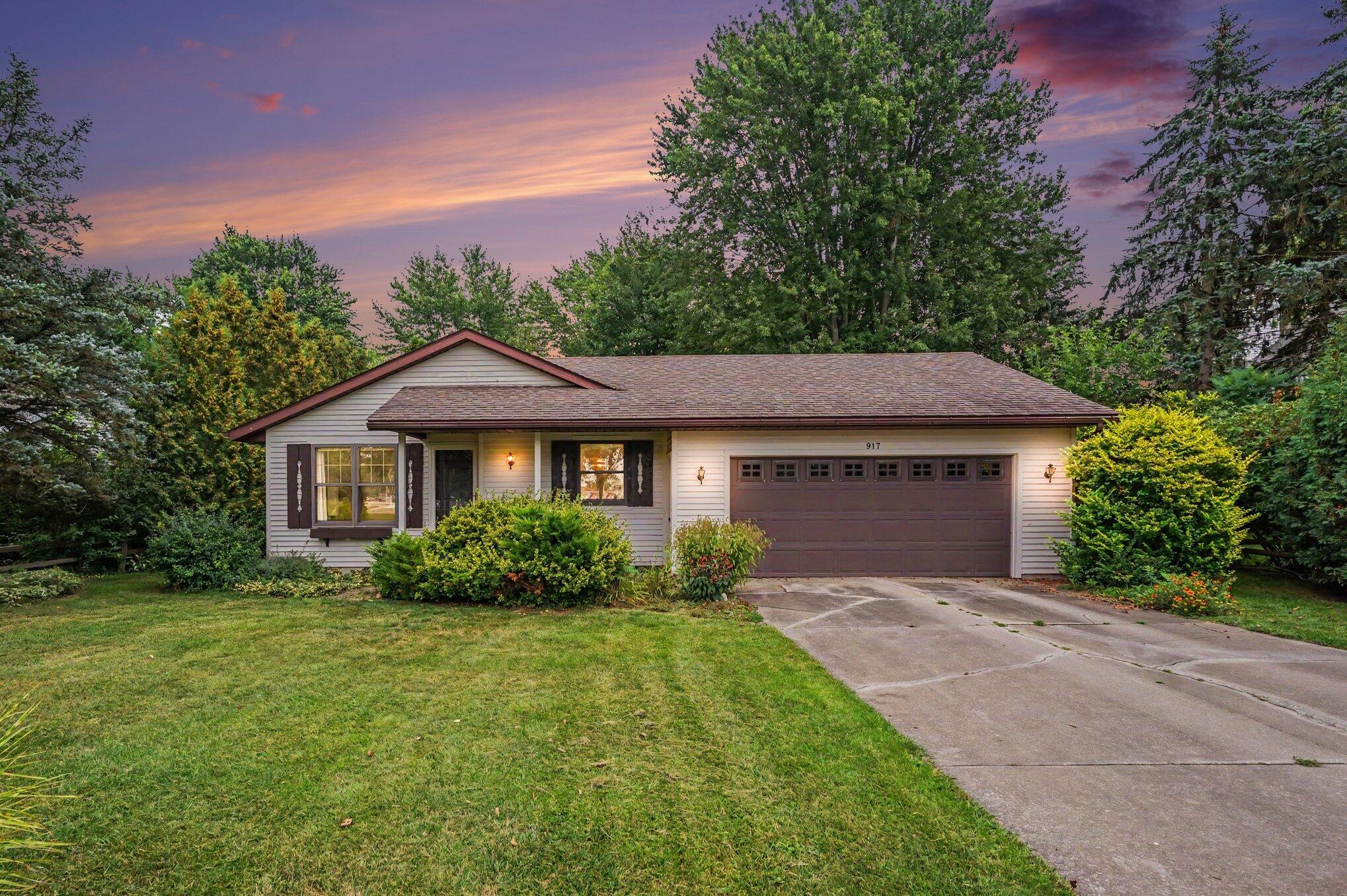 917 Ottawa Avenue Holland MI 49423