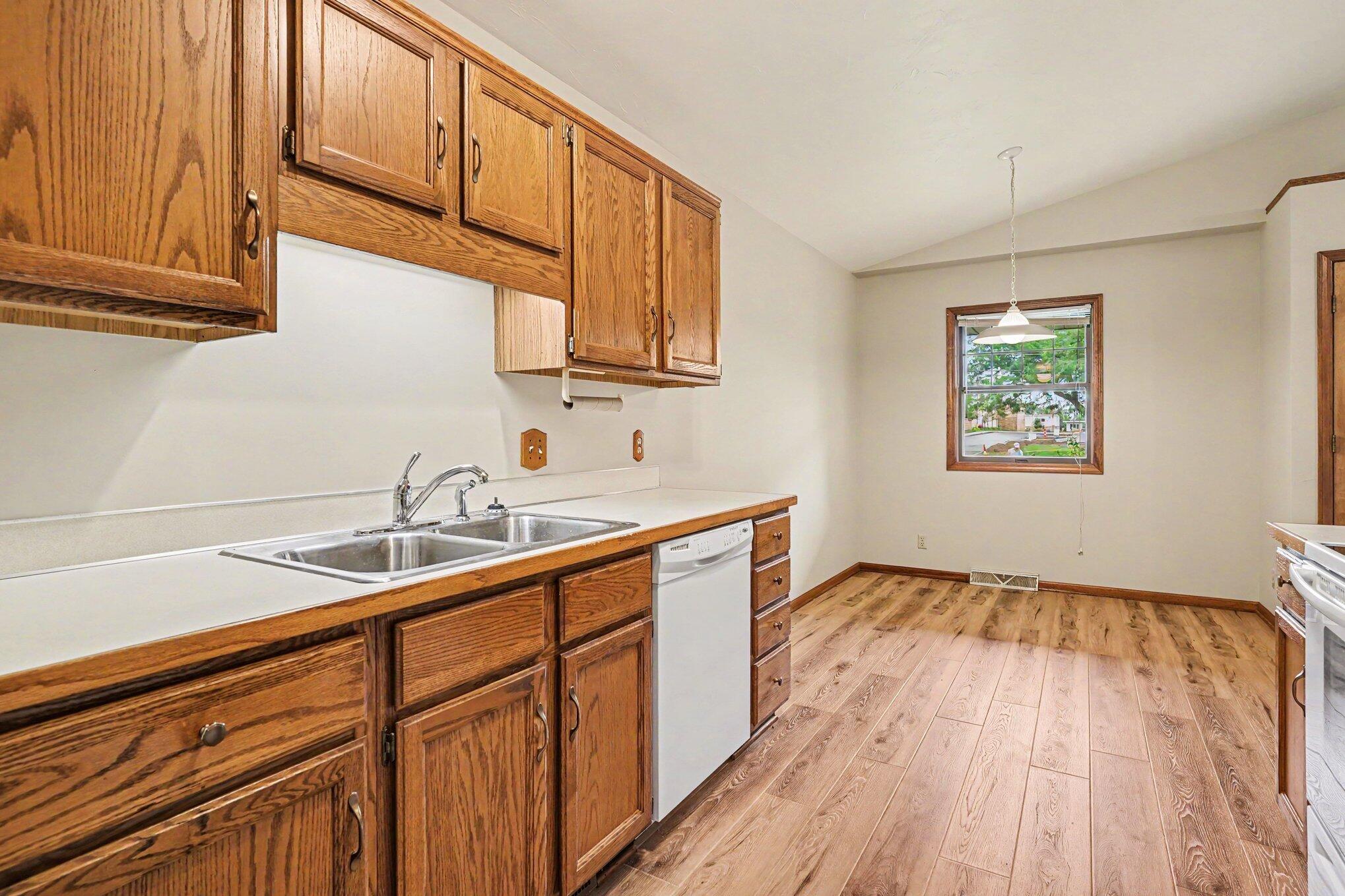 917 Ottawa Avenue Holland MI 49423