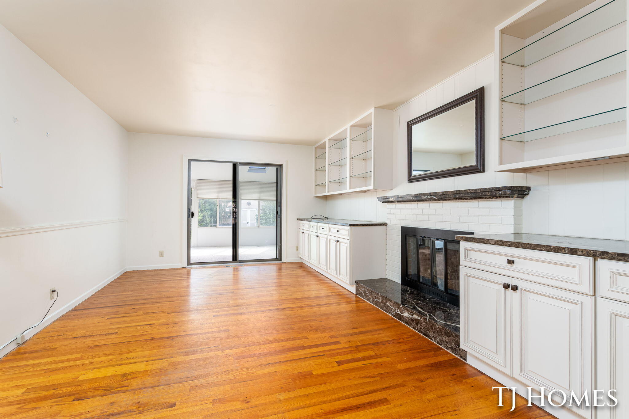8 Wallinwood Avenue NE Grand Rapids MI 49503