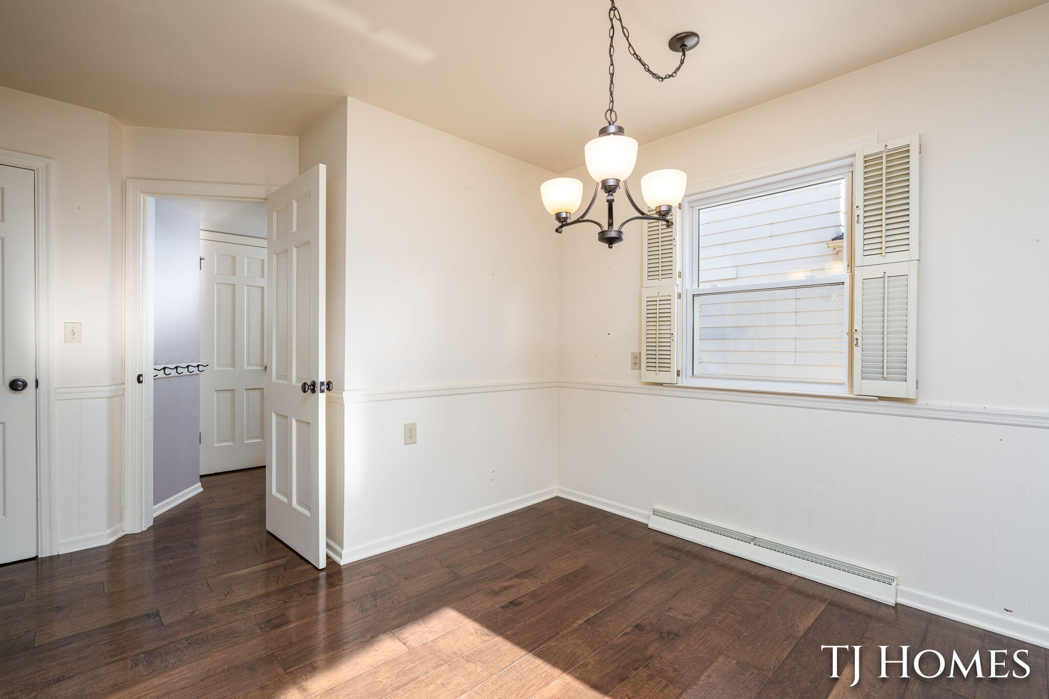 8 Wallinwood Avenue NE Grand Rapids MI 49503