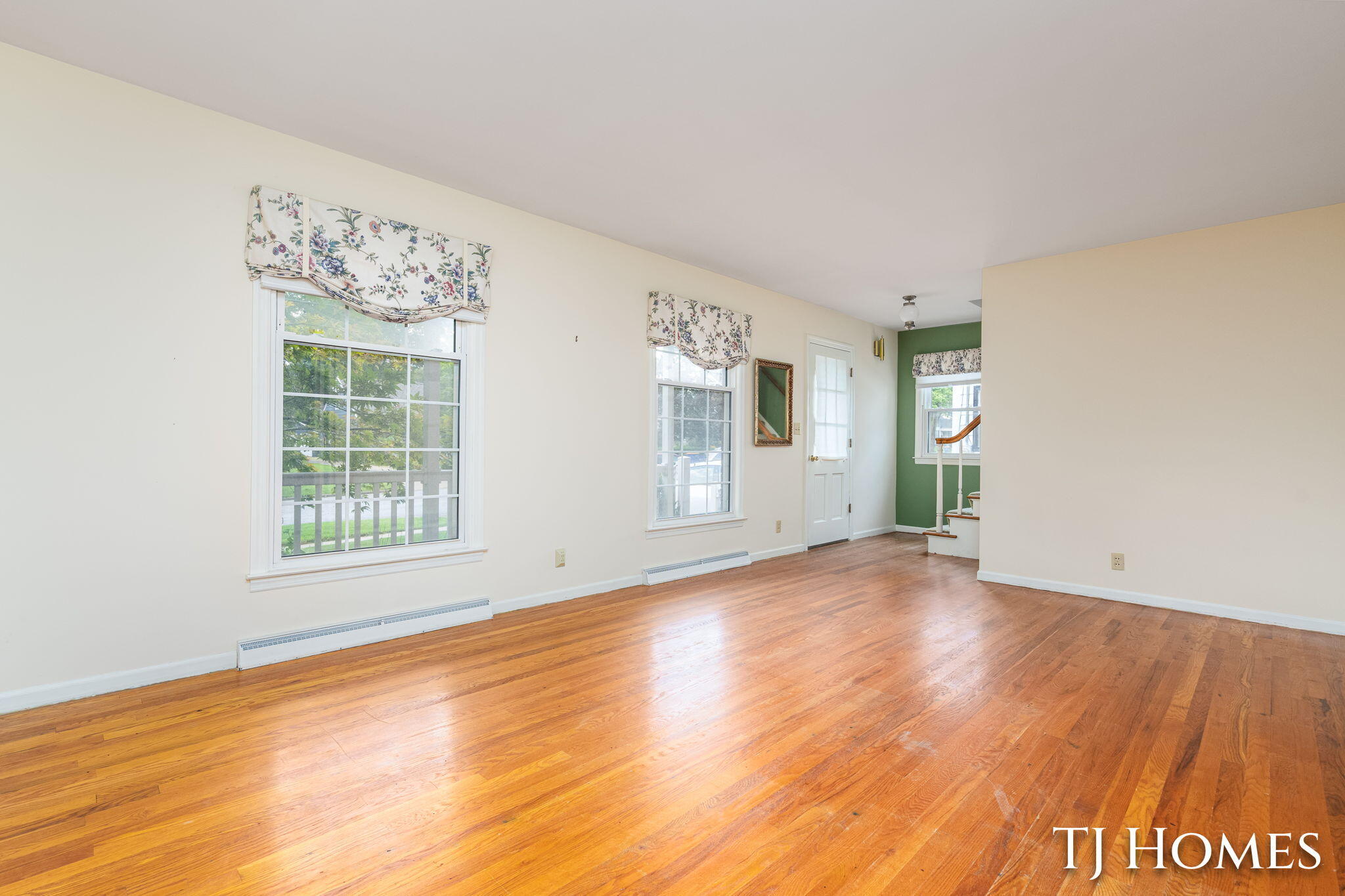 8 Wallinwood Avenue NE Grand Rapids MI 49503