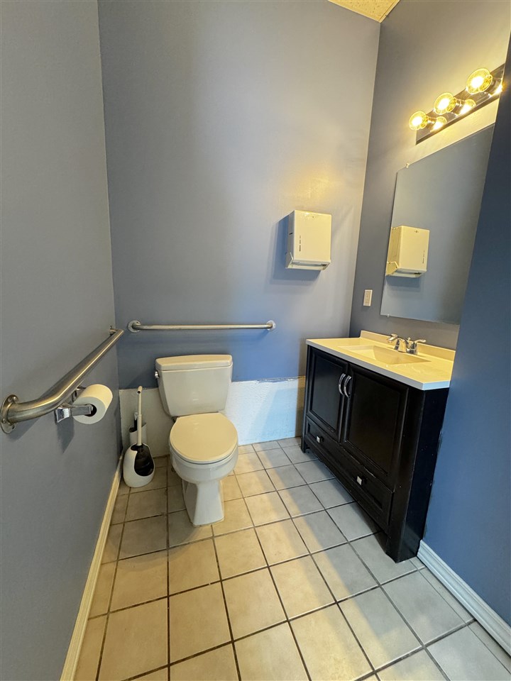 1523 Us 131 S. Unit C Petoskey MI 49770