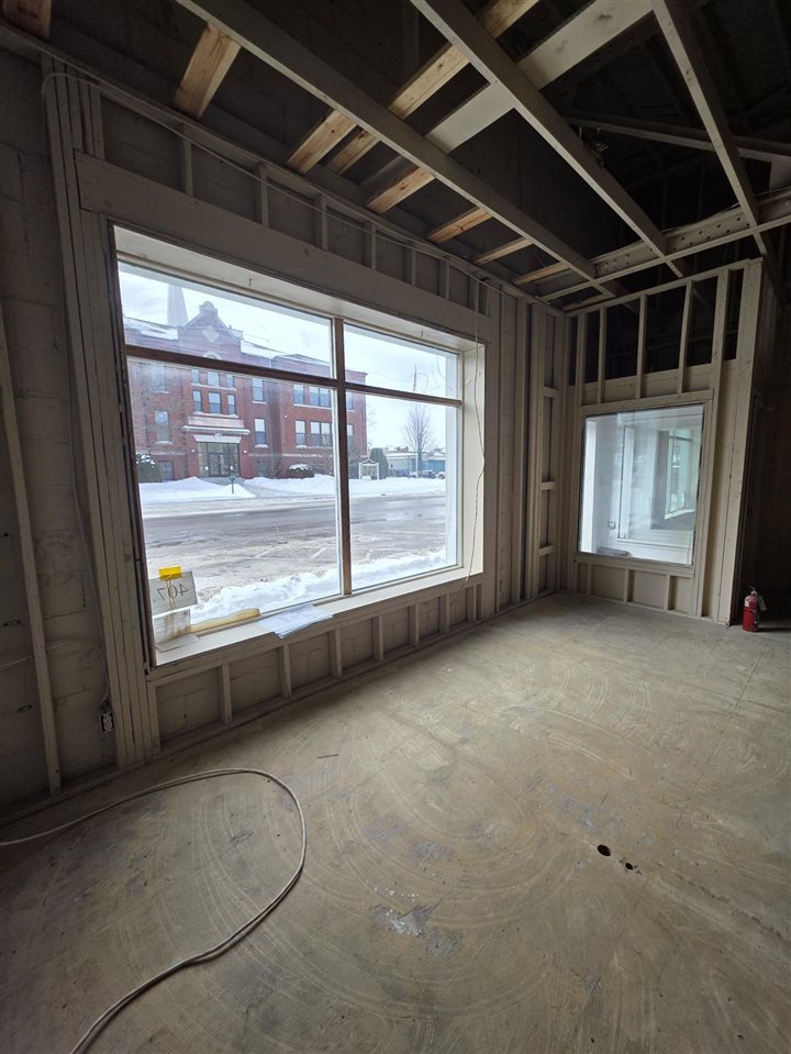 407 Michigan Avenue Petoskey MI 49770