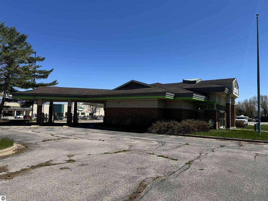 6536 N M-66 Highway Charlevoix MI 49720