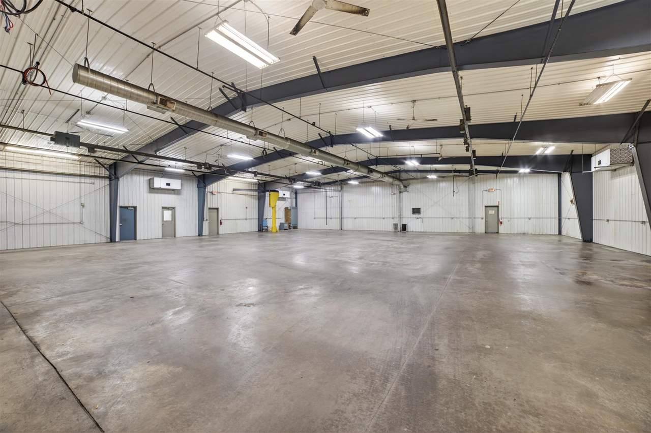 3166 Muckle Road Central Lake MI 49622
