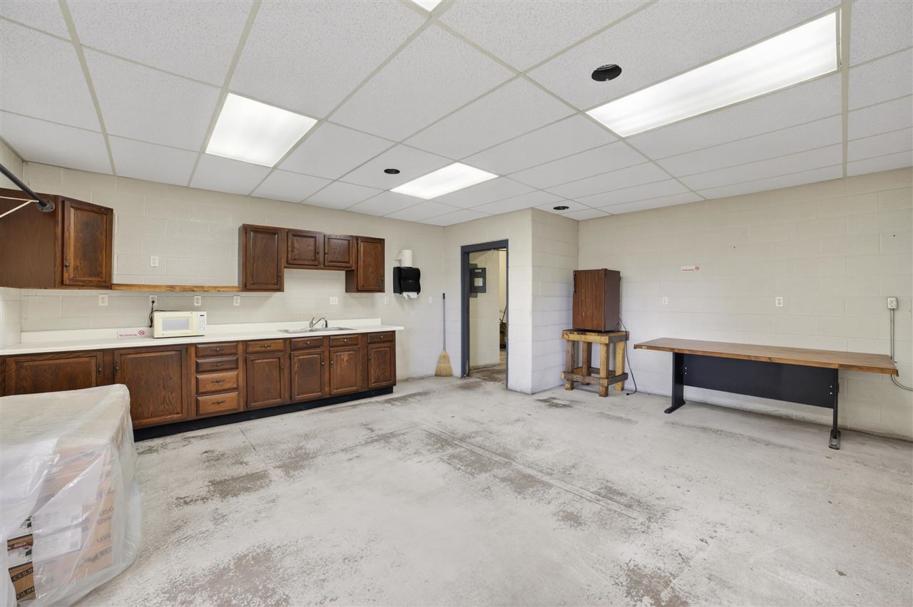 3166 Muckle Road Central Lake MI 49622
