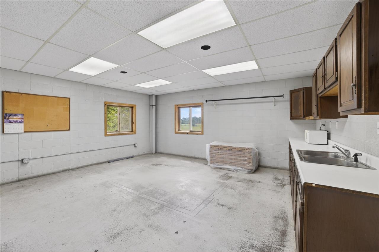3166 Muckle Road Central Lake MI 49622