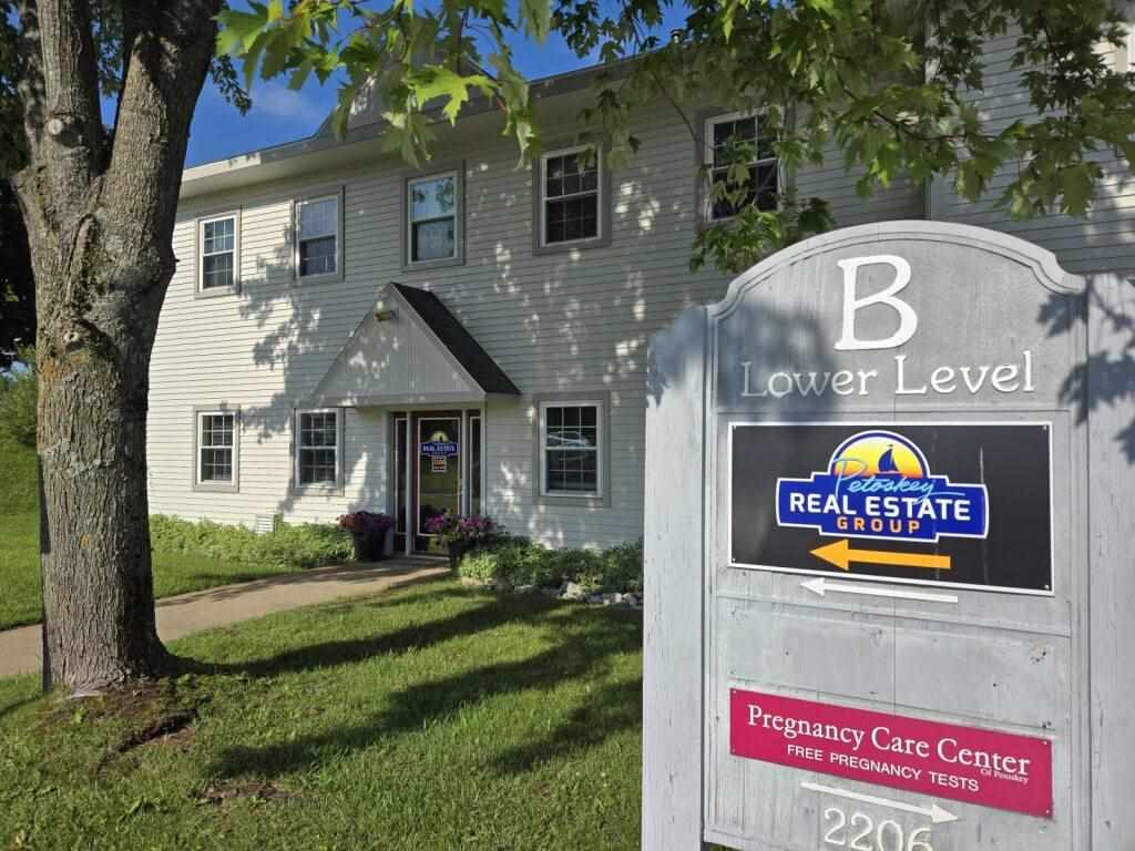 2206 Mitchell Park Drive Petoskey MI 49770