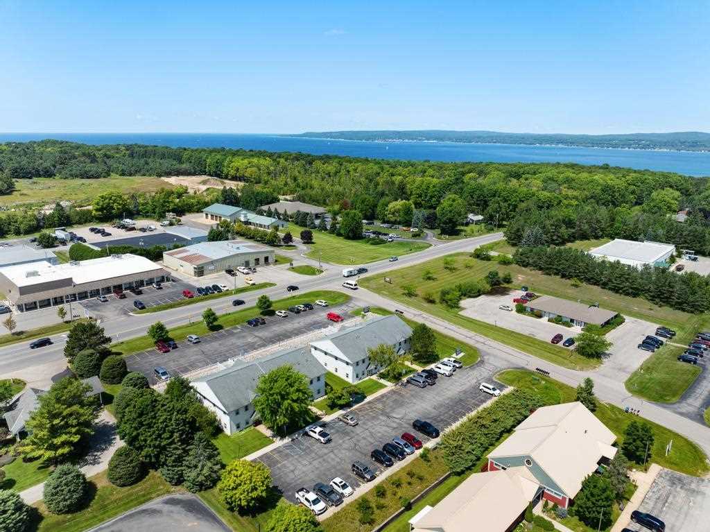 2206 Mitchell Park Drive Petoskey MI 49770