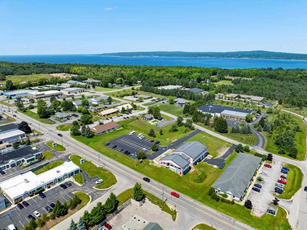 2206 Mitchell Park Drive Petoskey MI 49770