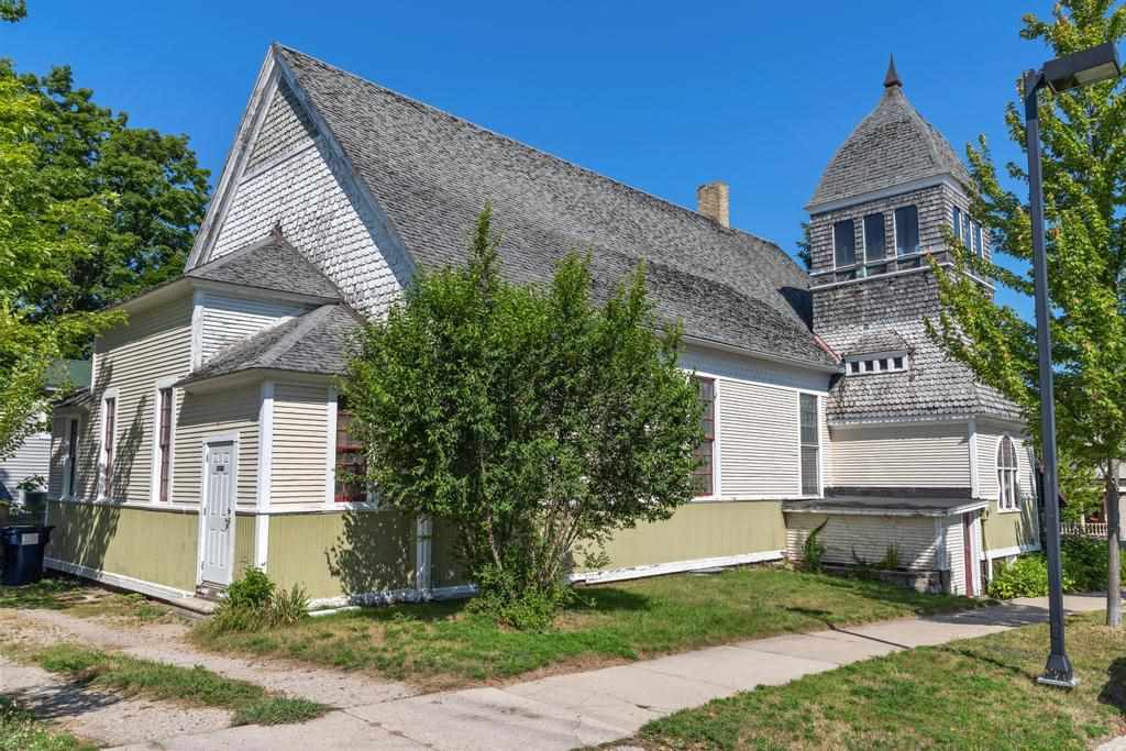 224 Michigan Street Petoskey MI 49770