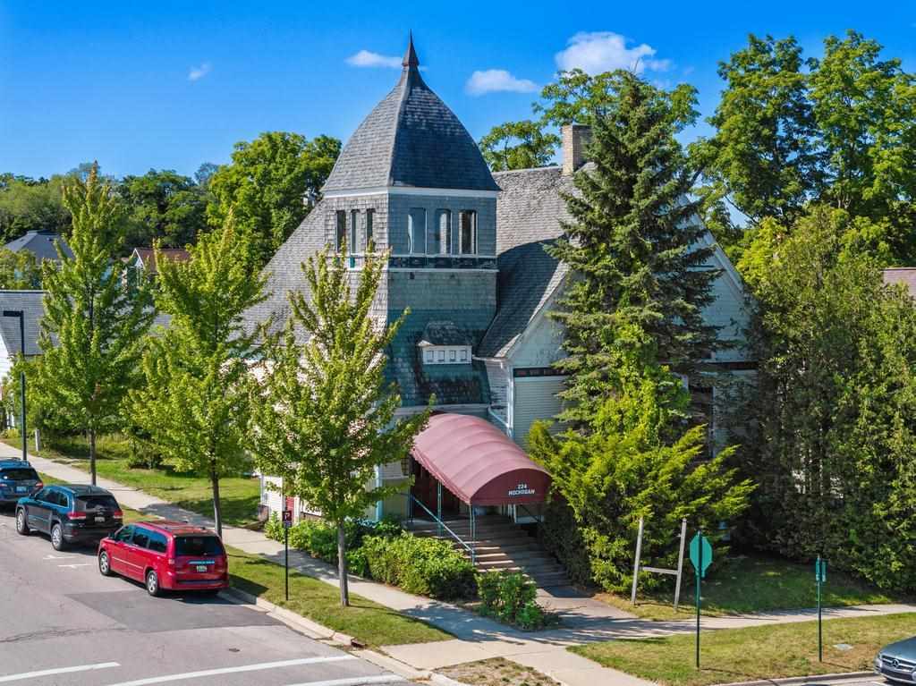 224 Michigan Street Petoskey MI 49770