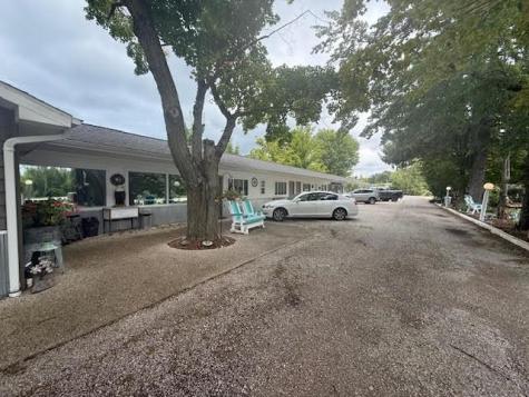 4871 N Us-31 Eastport MI 49627